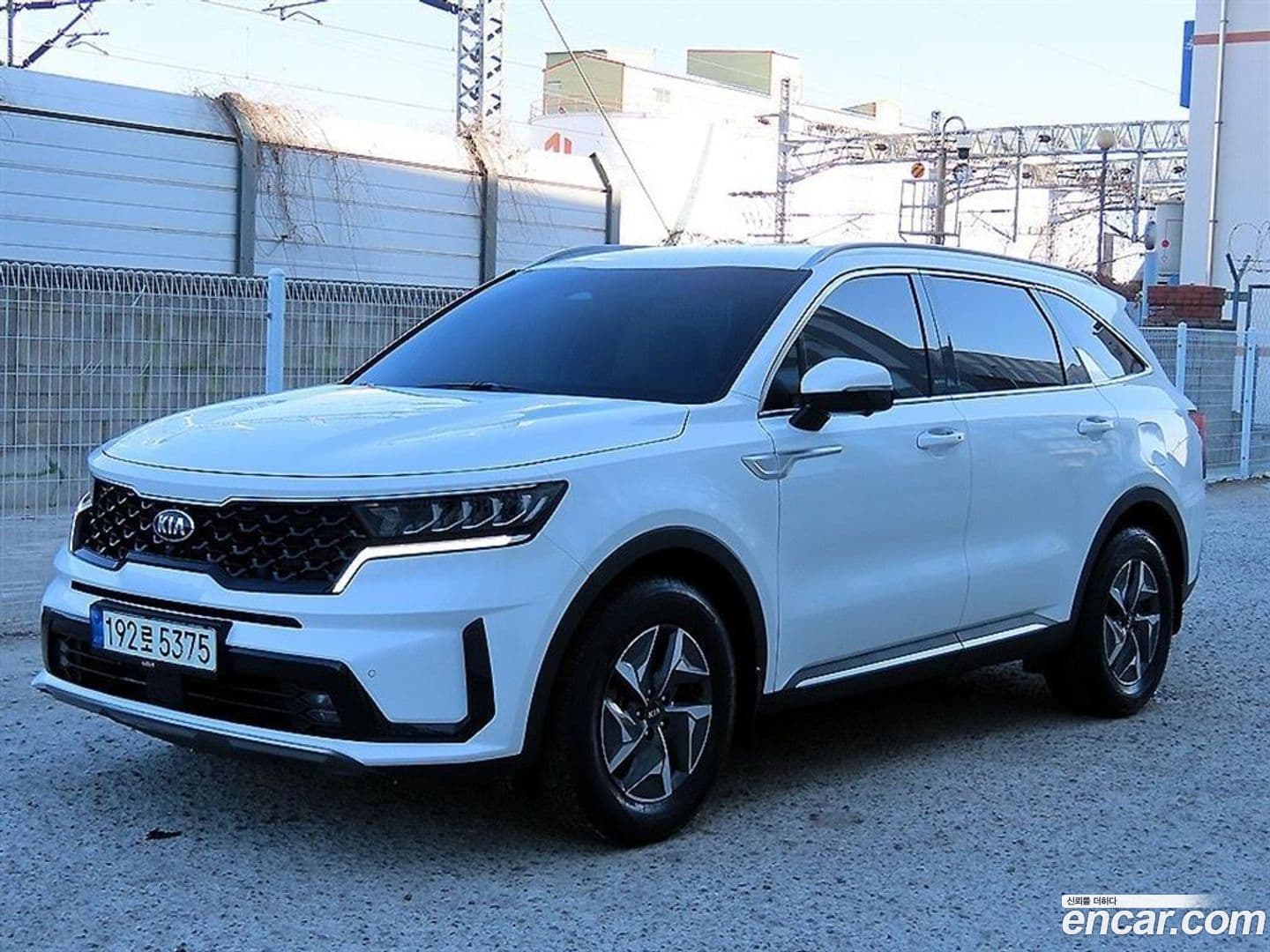 Main__Slider__Photo:Sorento Kia 2021.0-0