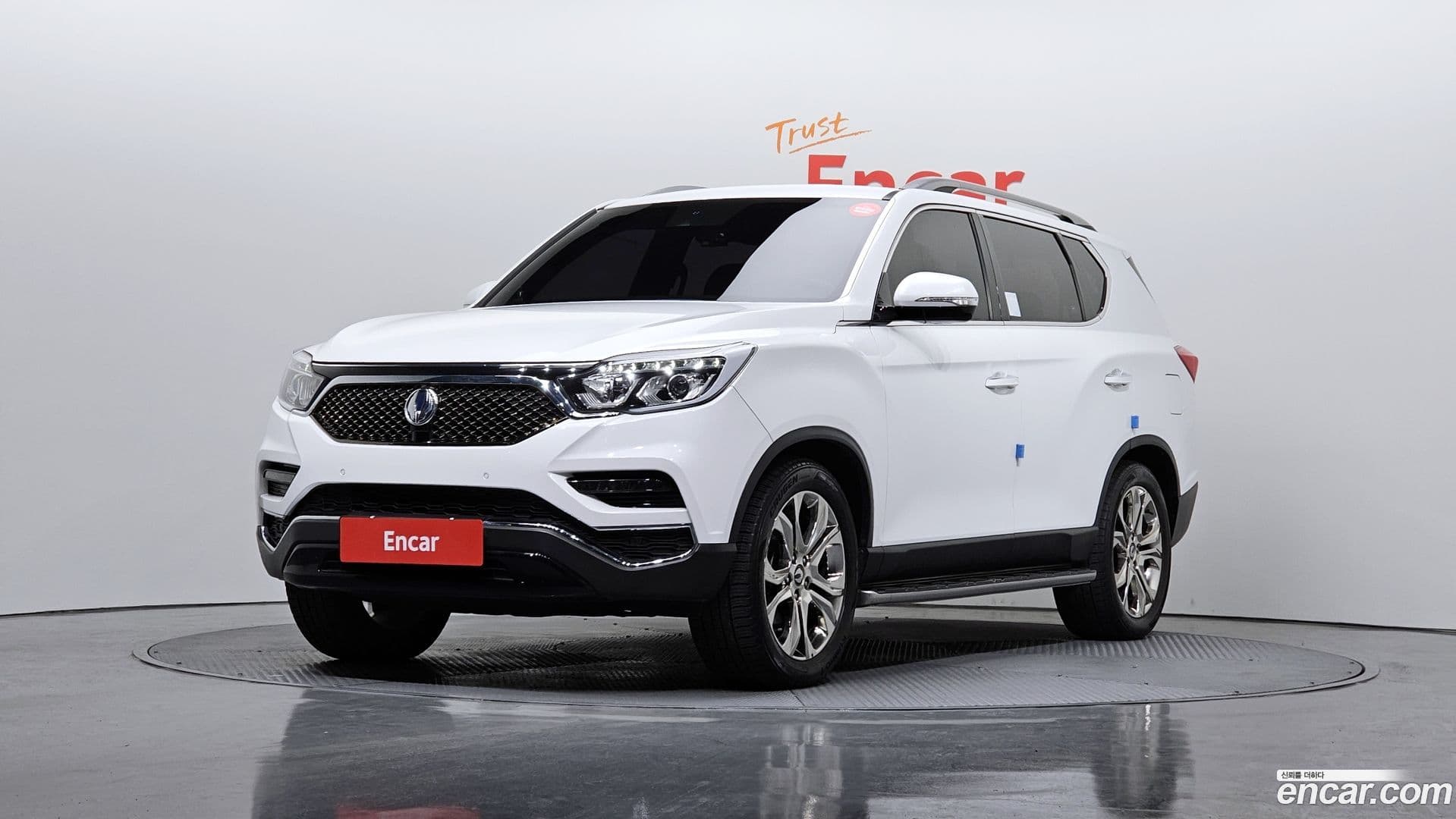 Main__Slider__Photo:Rexton KG Mobility 2018.10-0