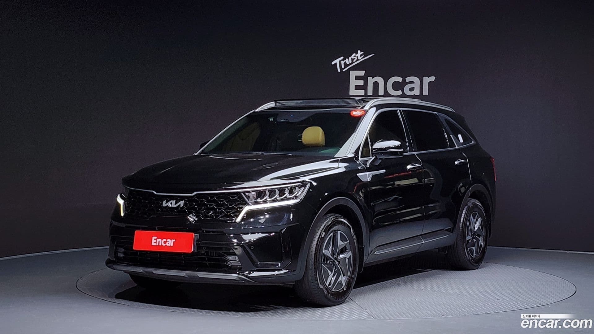 Main__Slider__Photo:Sorento Kia 2021.11-0