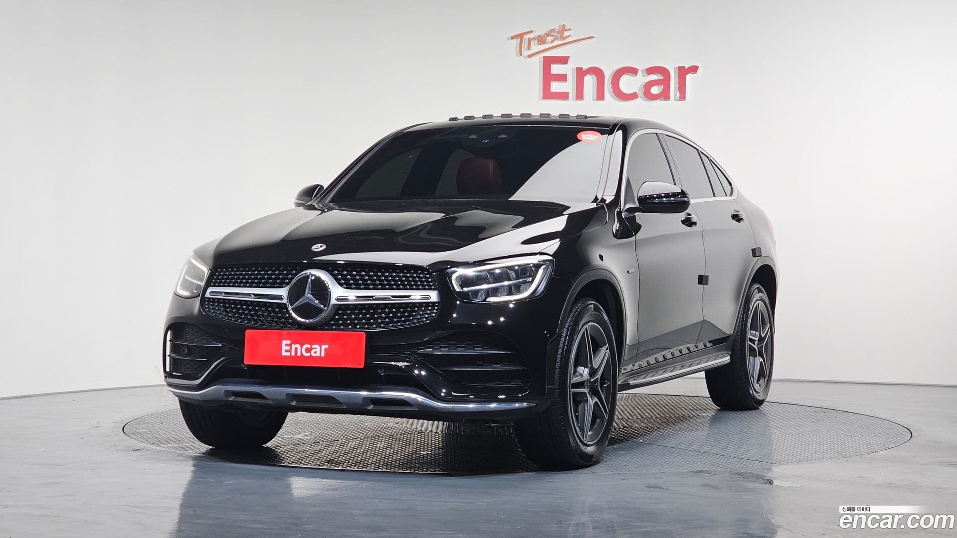 Main__Slider__Photo:GLC-Class Mercedes-Benz 2020.10-0
