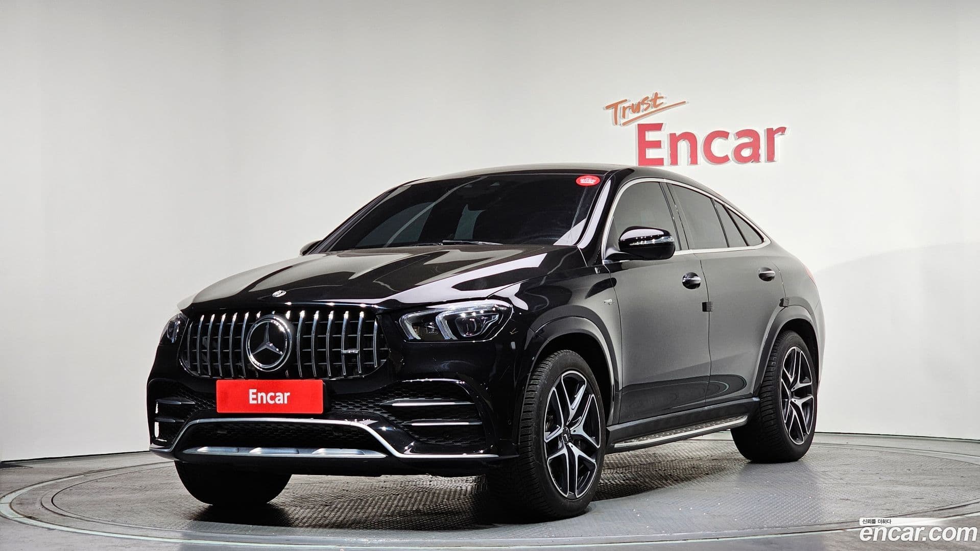 Main__Slider__Photo:GLE-Class Mercedes-Benz 2022.2-0