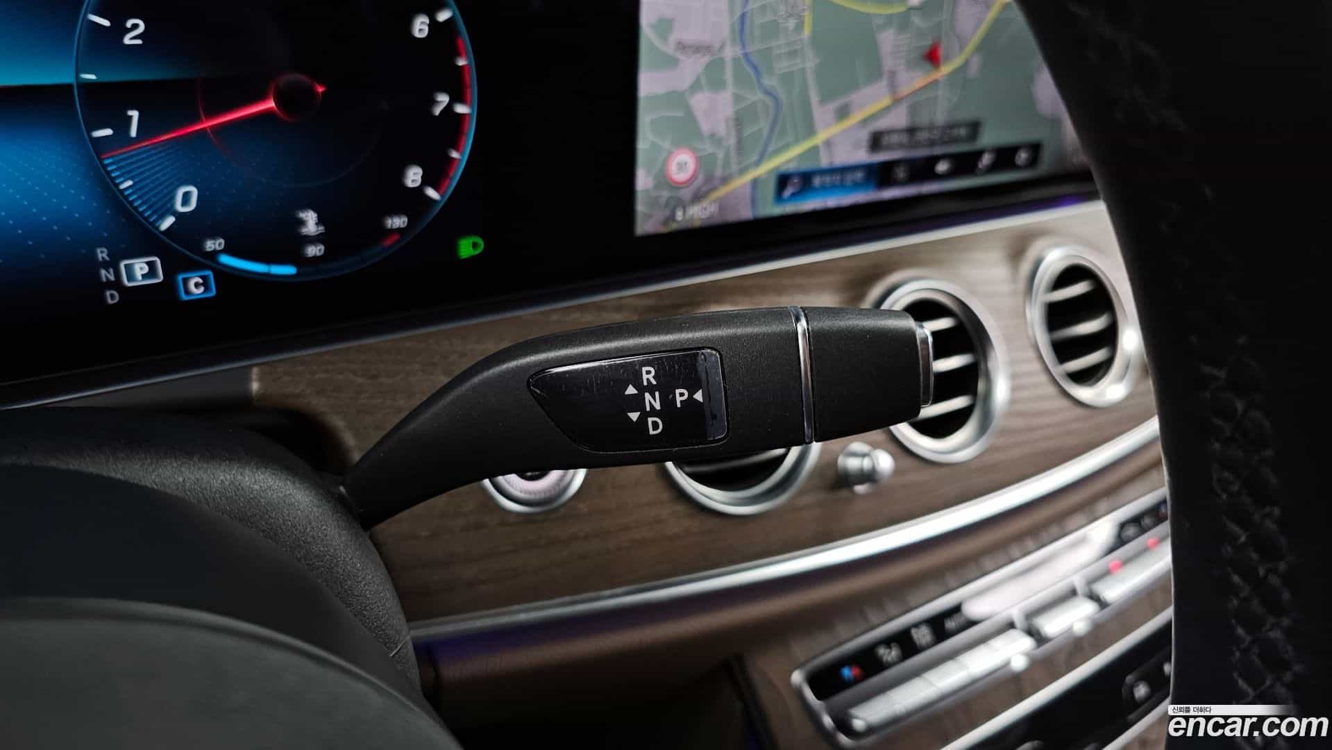 E-Class Mercedes-Benz 2020.11-INNER-009
