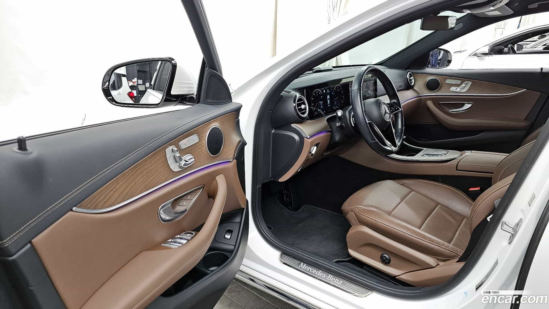 E-Class Mercedes-Benz 2020.11-INNER-010