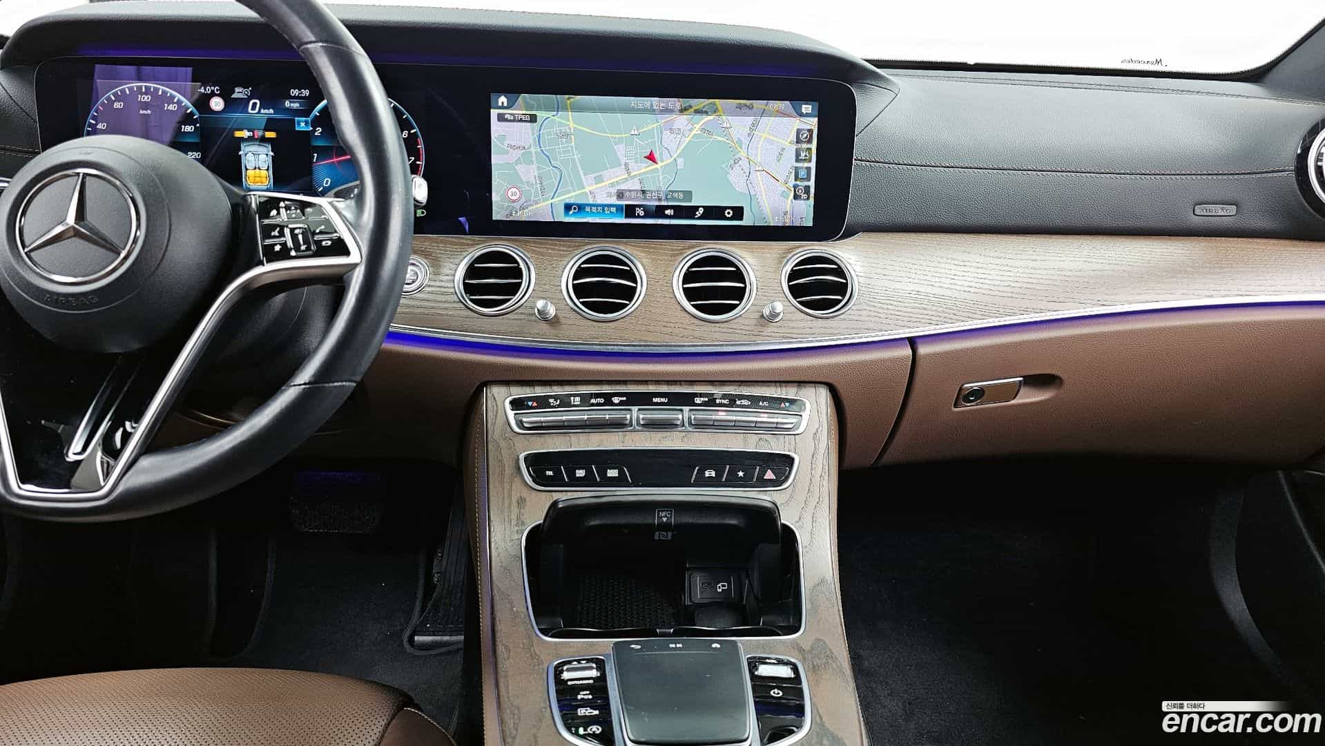 E-Class Mercedes-Benz 2020.11-OPTION-018