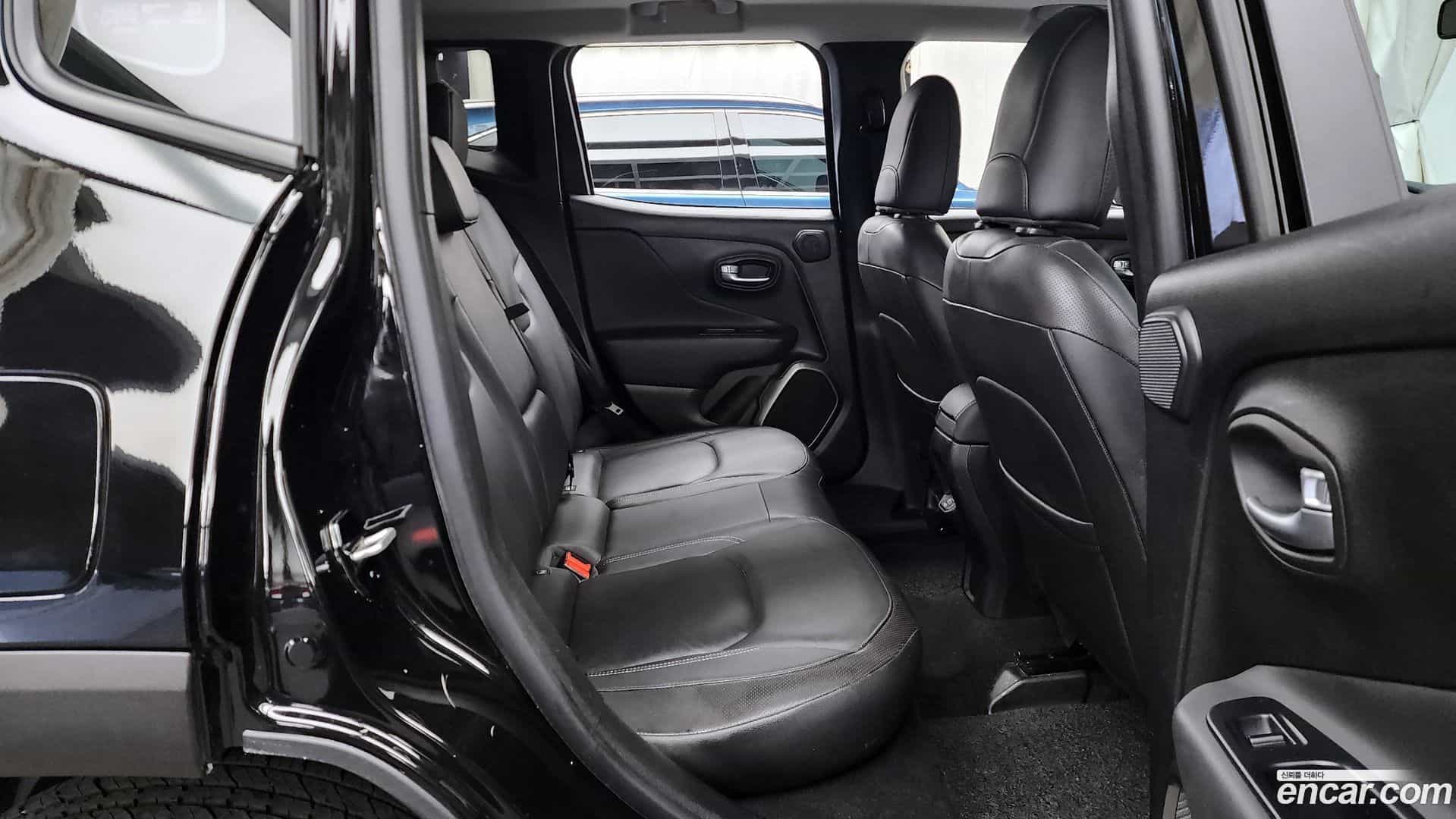 Renegade Jeep 2018.11-OPTION-016