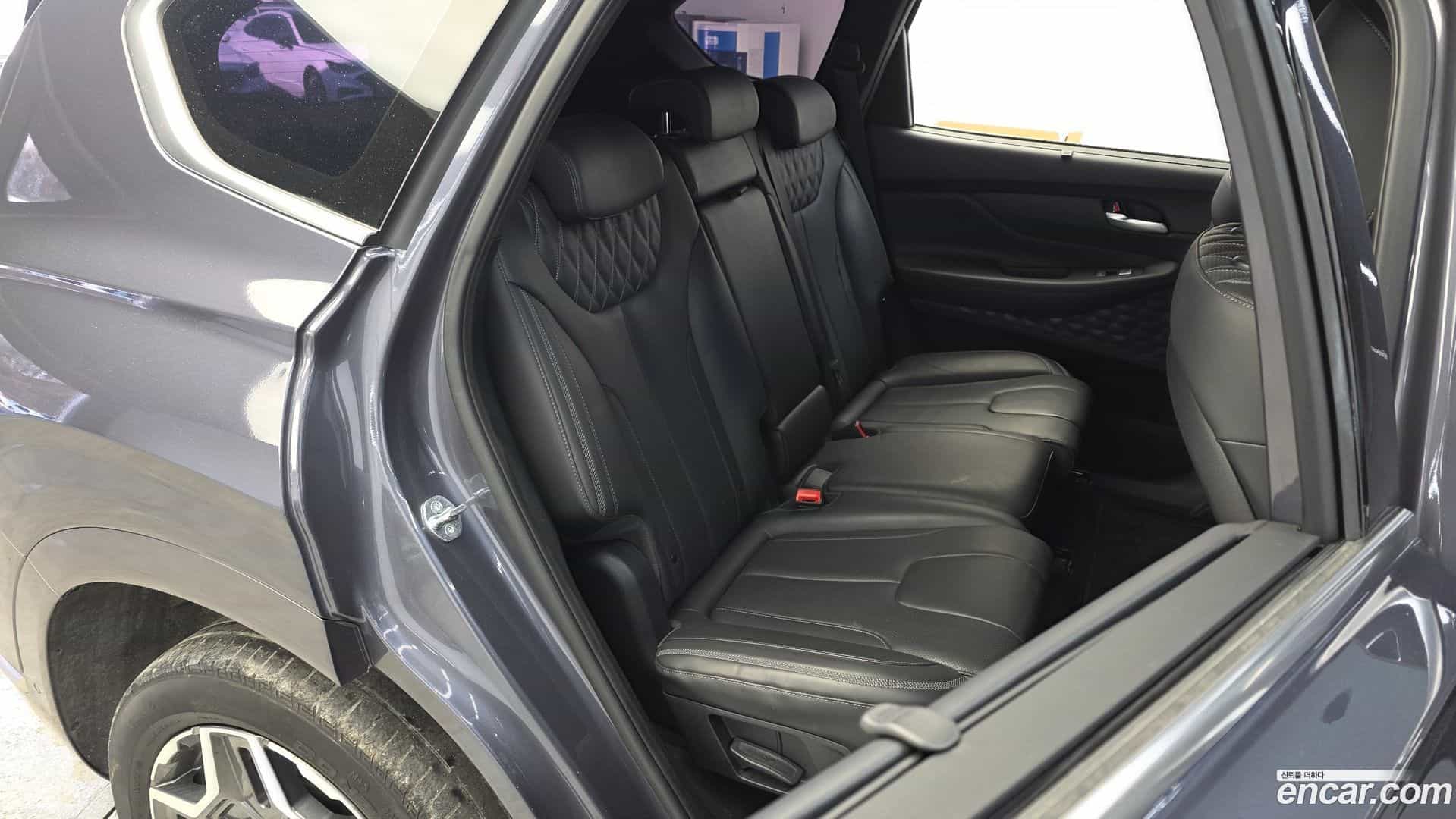 Santafe Hyundai 2023.1-OPTION-015