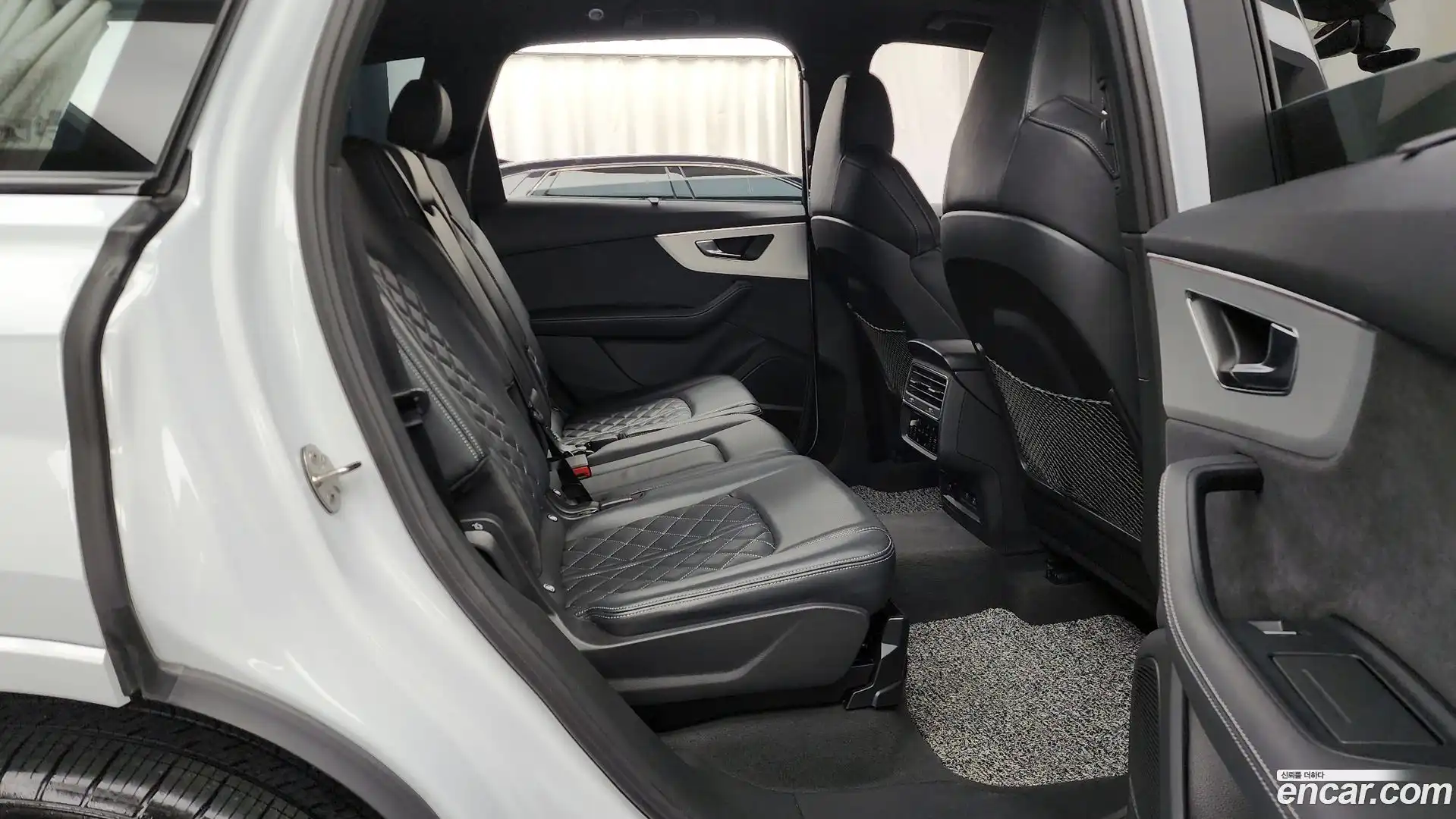 Q7 Audi 2023.1-OPTION-016