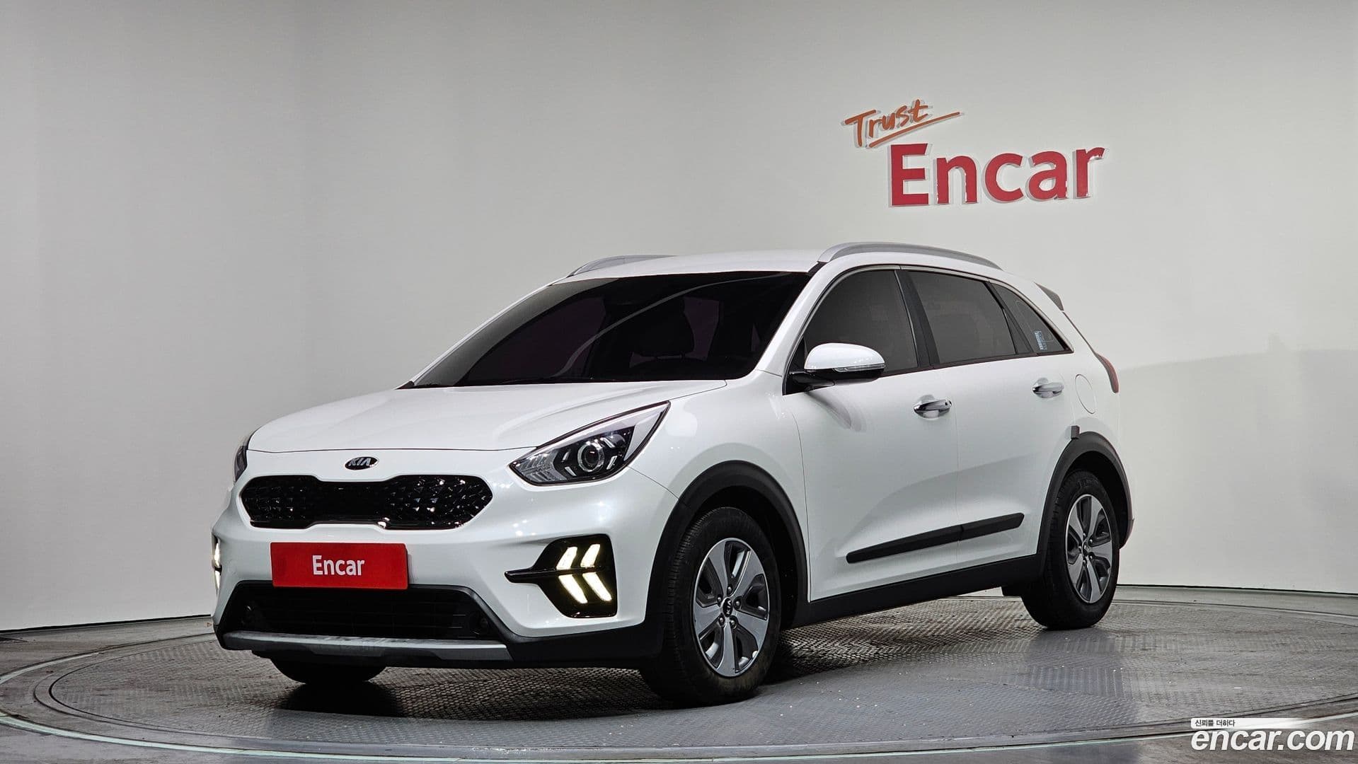 Main__Slider__Photo:Niro Kia 2021.3-0