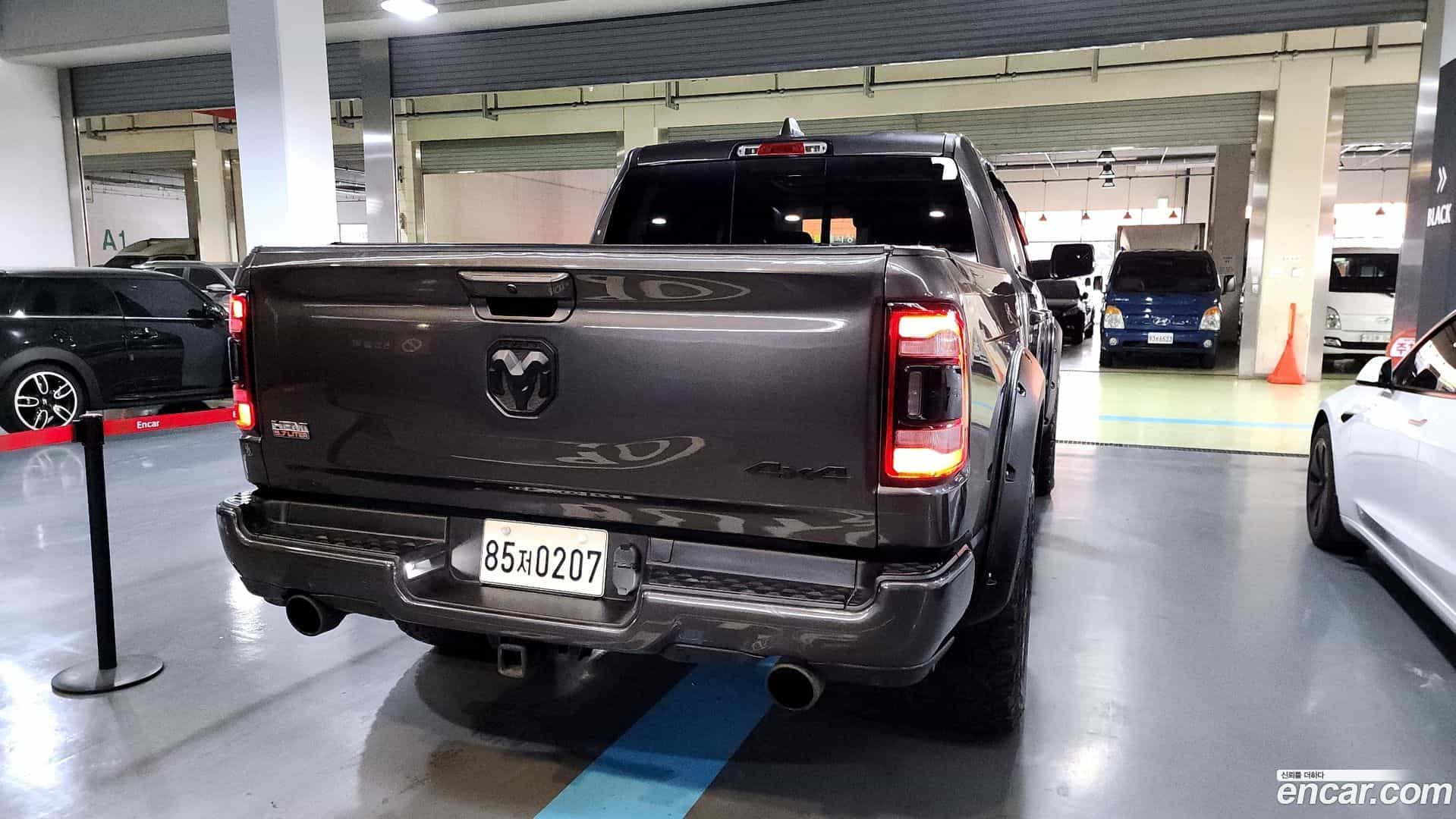 Ram Pick Up Dodge 2019.11-OUTER-004