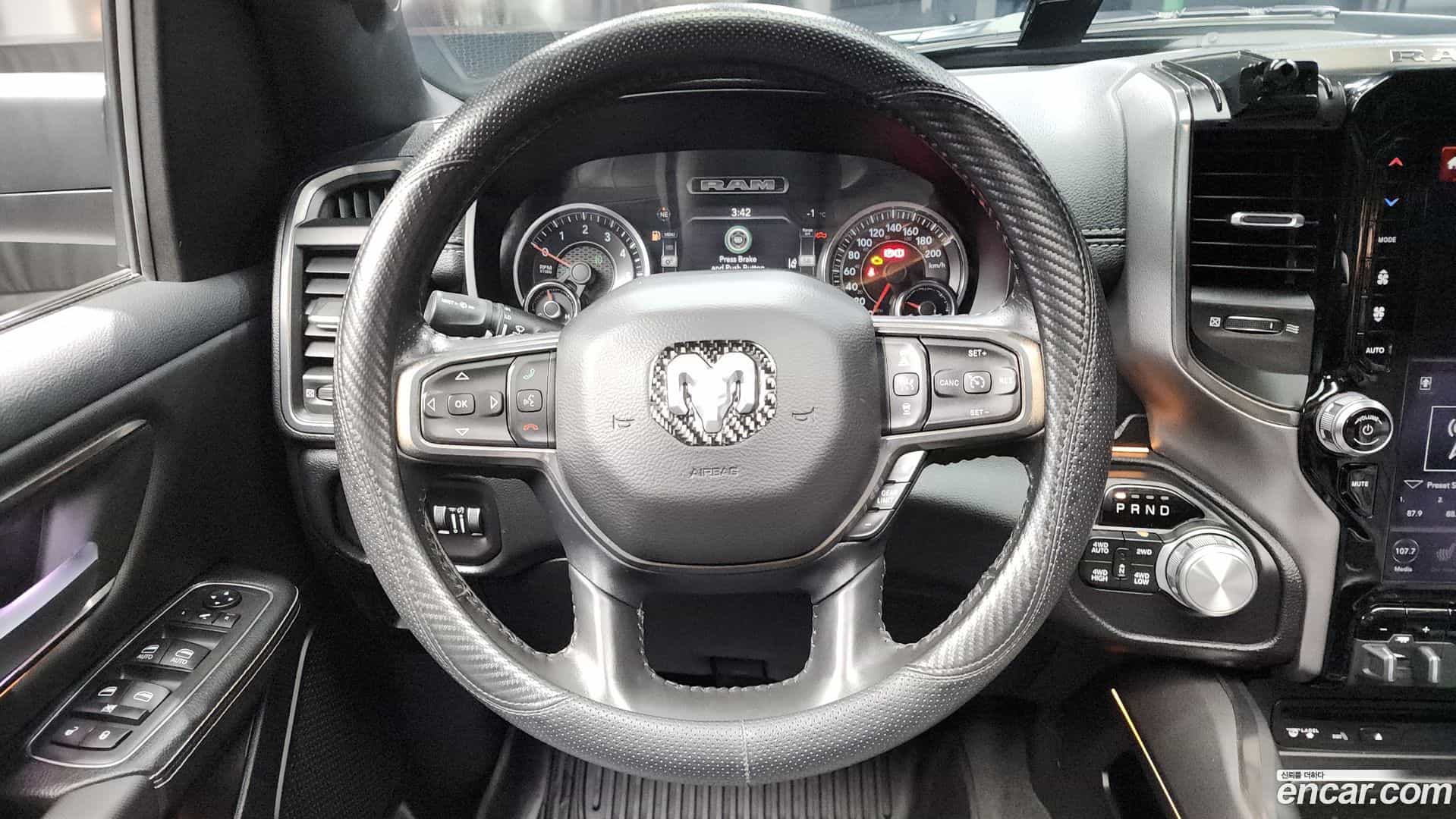 Ram Pick Up Dodge 2019.11-OPTION-017