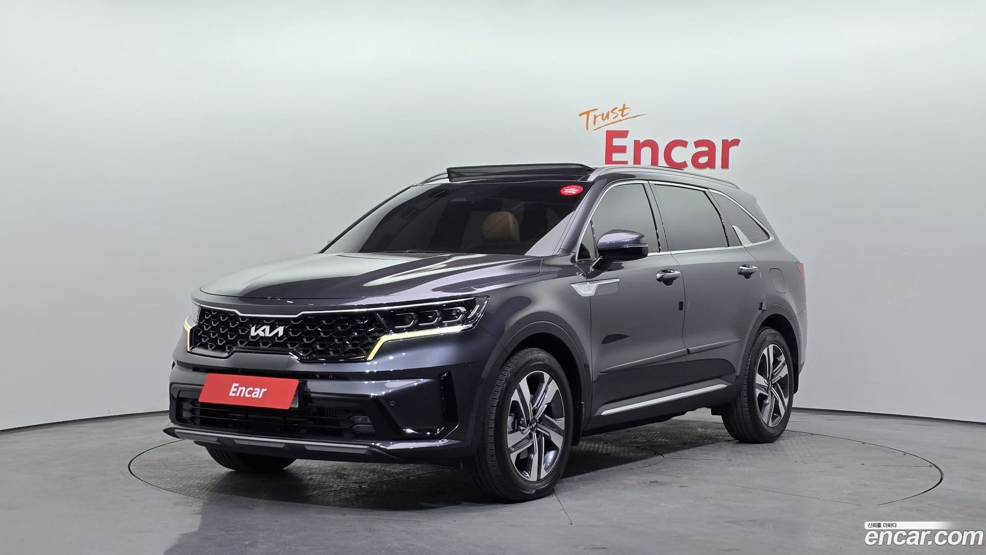 Main__Slider__Photo:Sorento Kia 2022.1-0