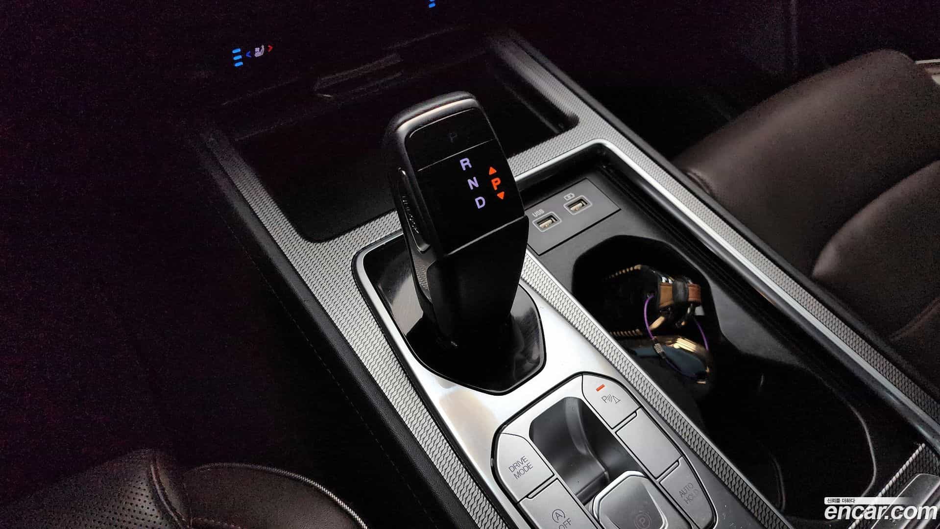 Rexton KG Mobility 2022.2-INNER-009