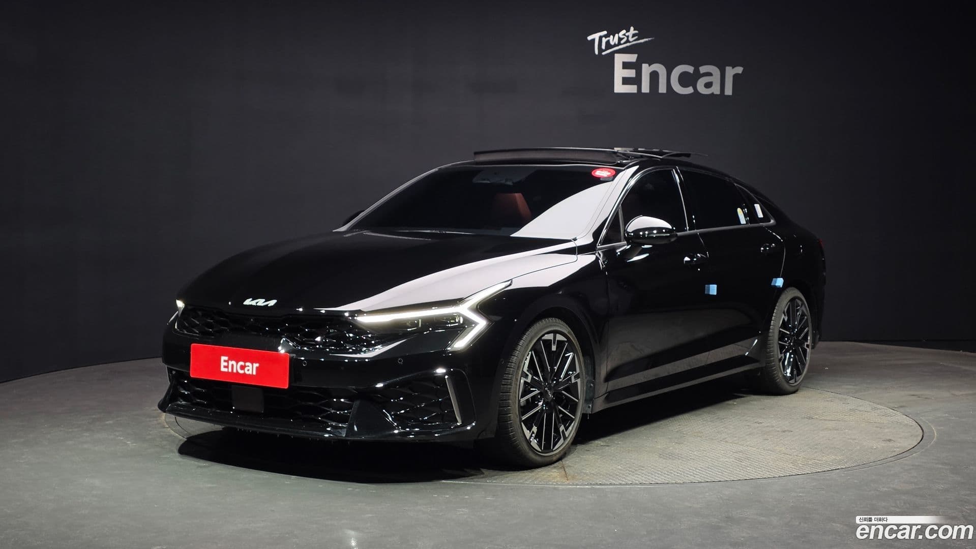 Main__Slider__Photo:K5 Kia 2025.1-0
