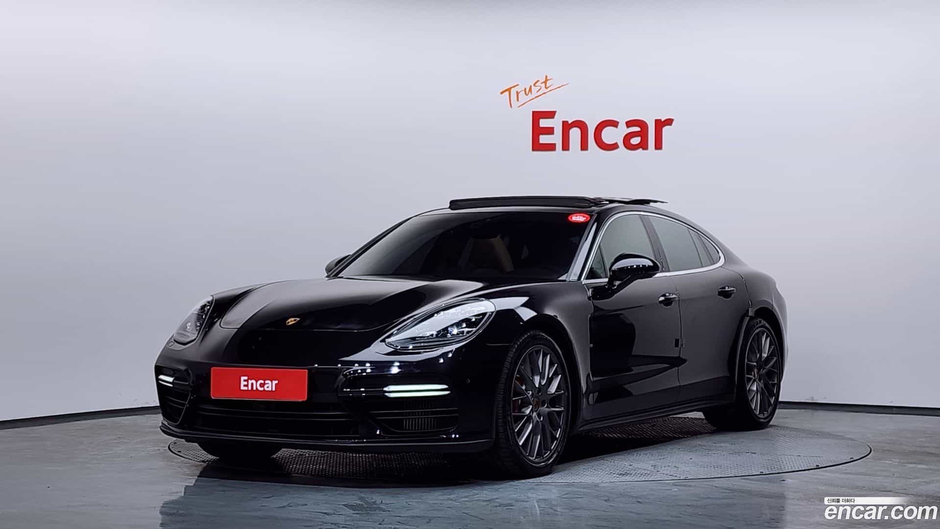 Panamera Porsche 2018.10-OUTER-001