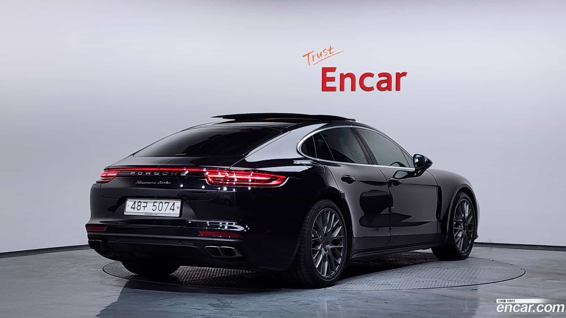 Panamera Porsche 2018.10-OUTER-002