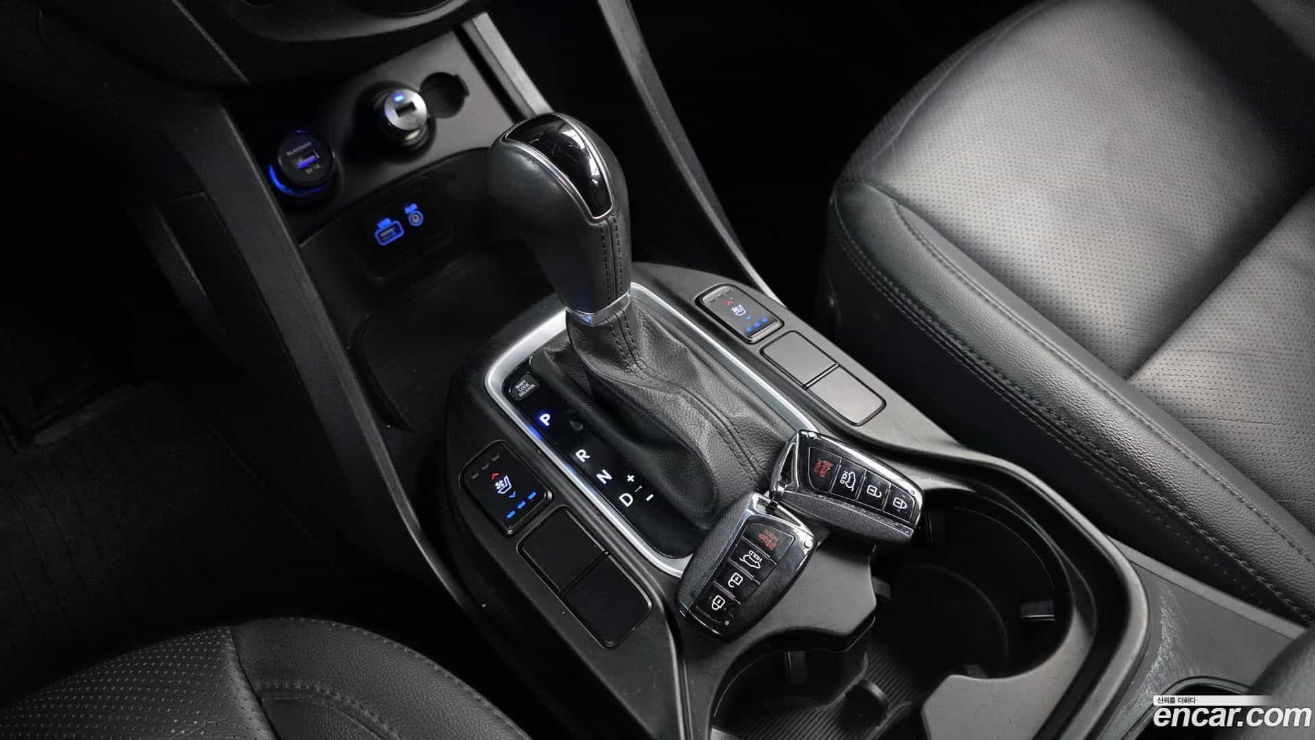 Santafe Hyundai 2015.10-INNER-009