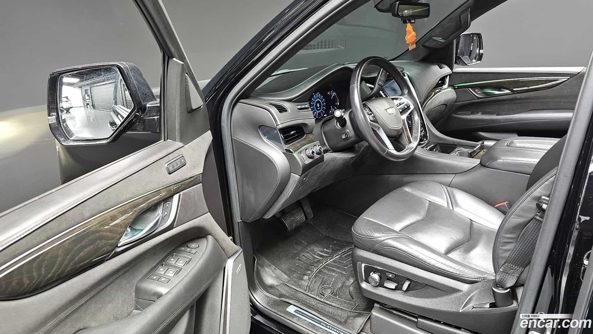 Escalade Cadillac 2020.11-OPTION-016