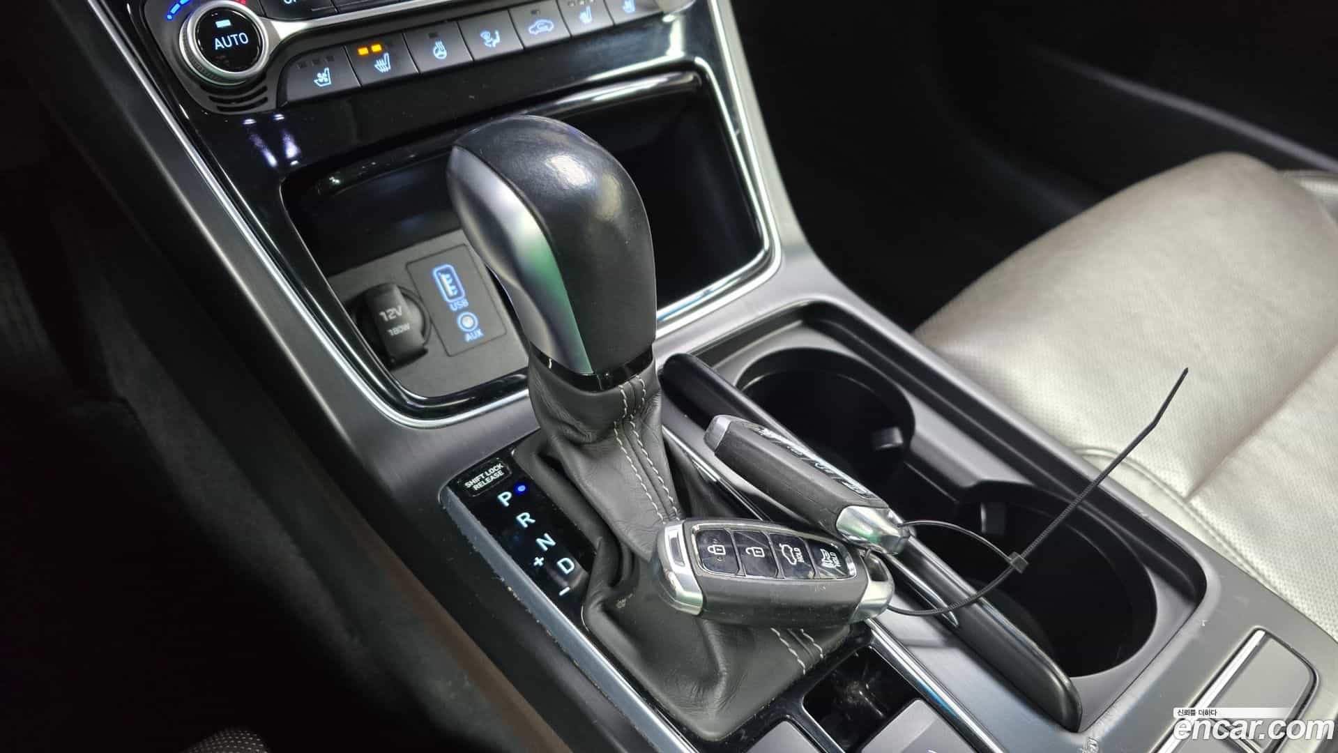 Grandeur Hyundai 2019.0-INNER-009