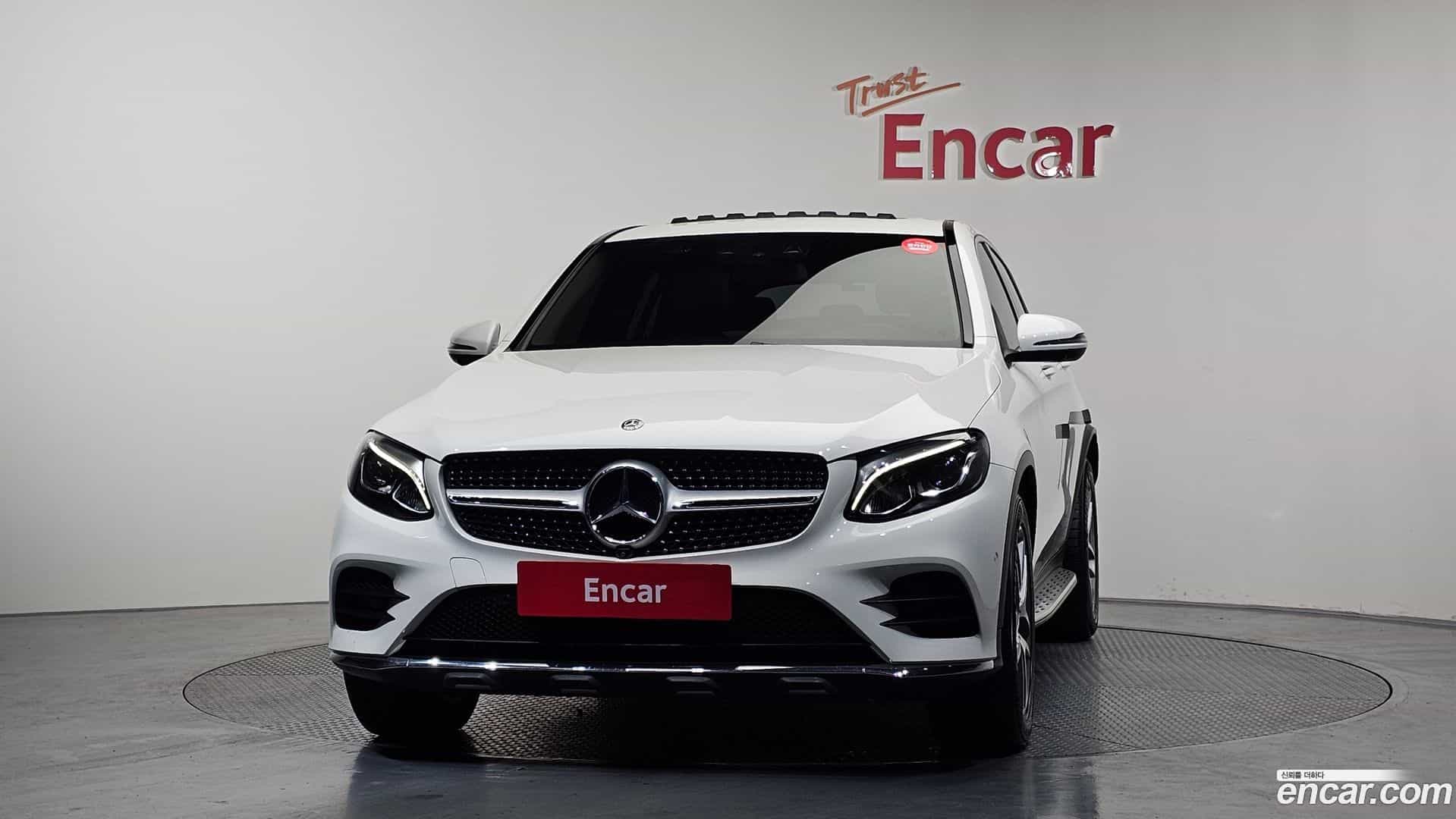 GLC-Class Mercedes-Benz 2017.8-OUTER-003