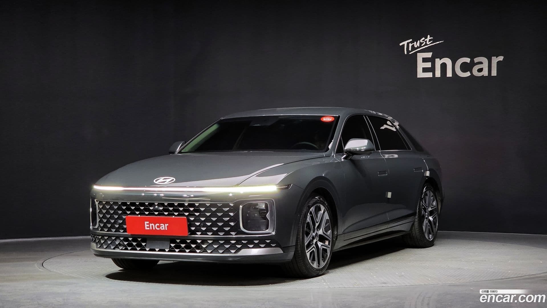 Main__Slider__Photo:Grandeur Hyundai 2023.0-0