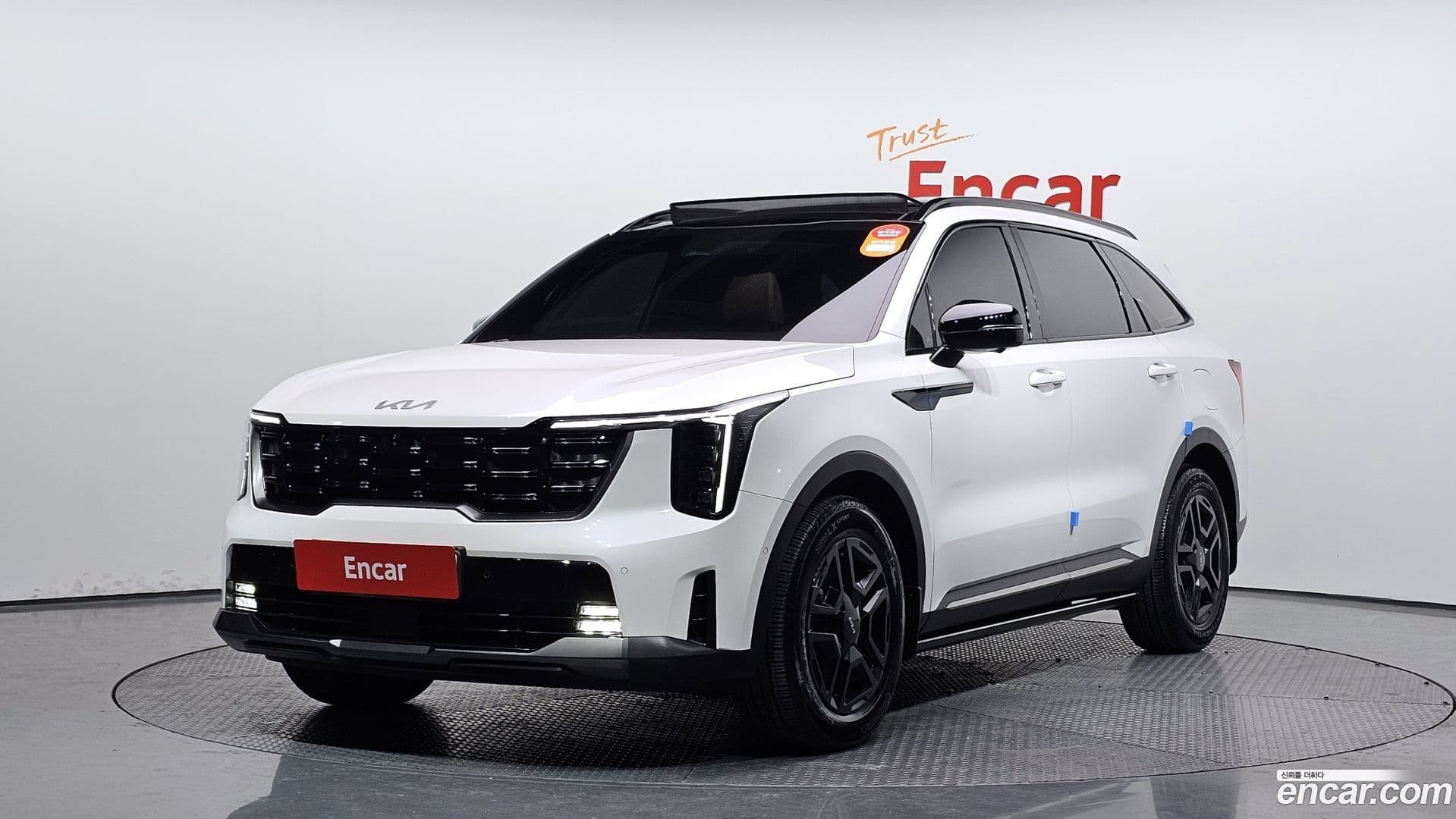 Main__Slider__Photo:Sorento Kia 2023.8-0