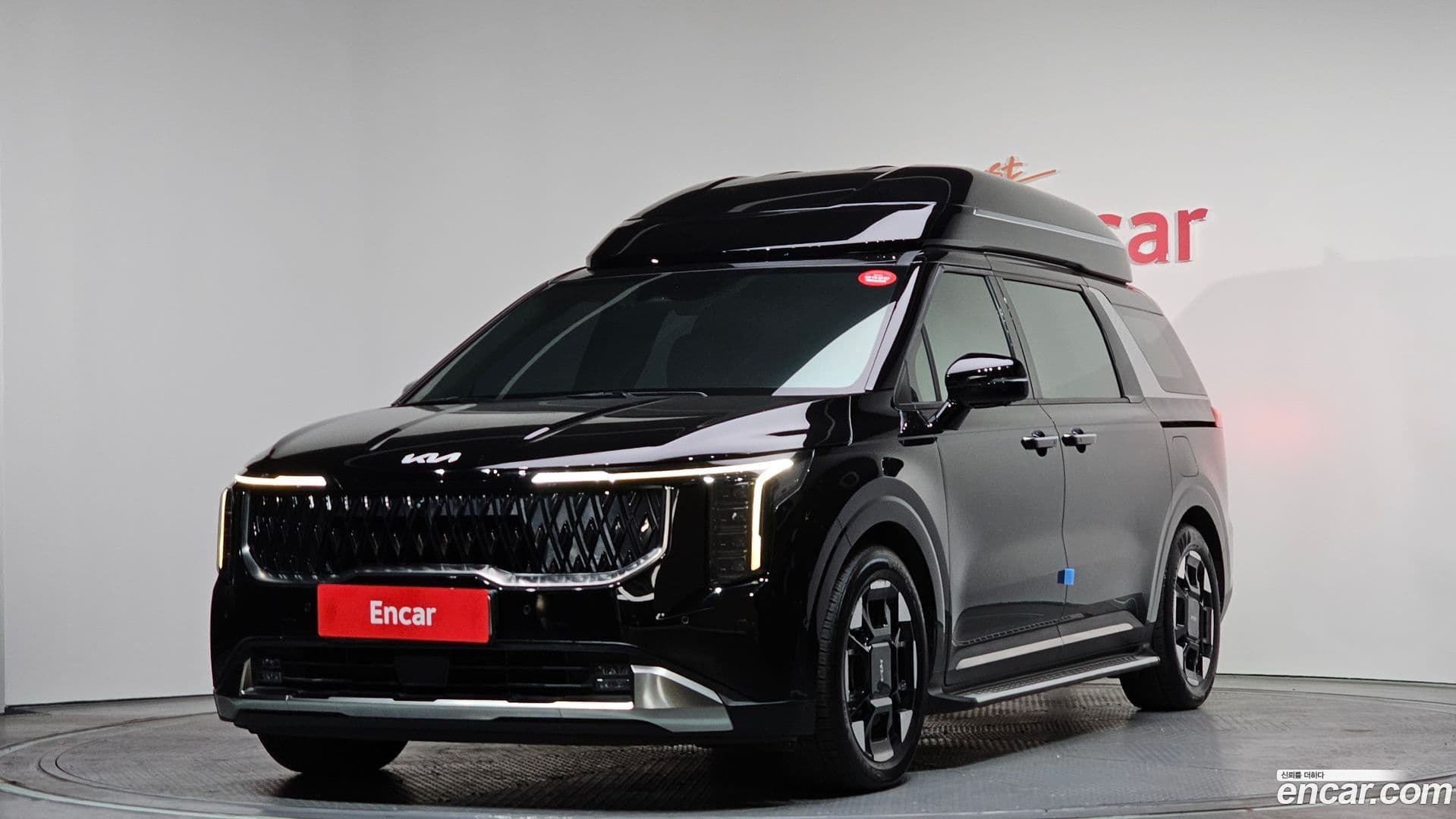Main__Slider__Photo:Canival Kia 2024.1-0