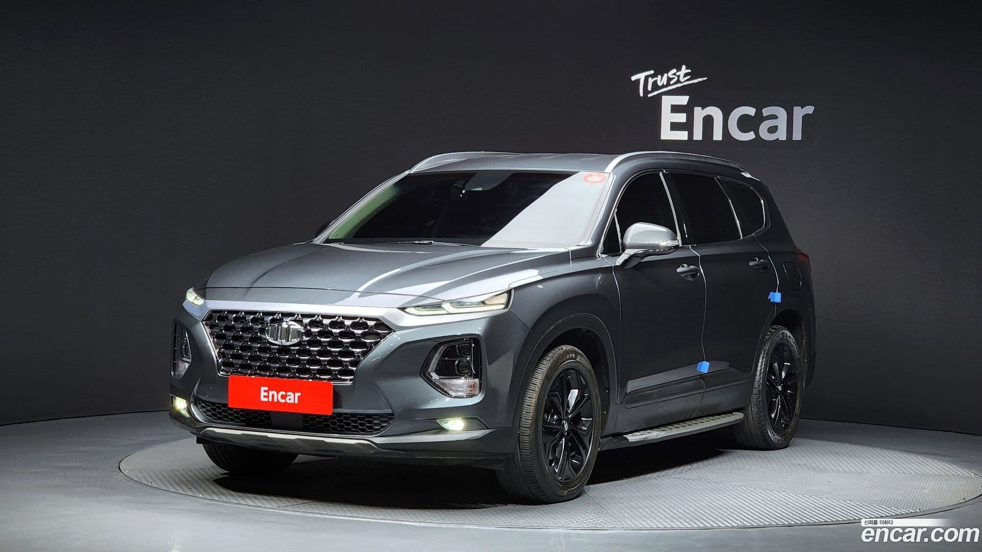 Main__Slider__Photo:Santafe Hyundai 2018.5-0