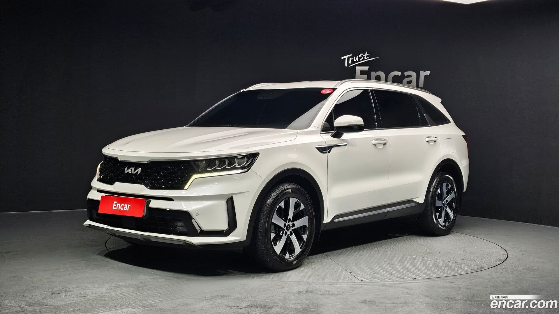 Main__Slider__Photo:Sorento Kia 2022.8-0