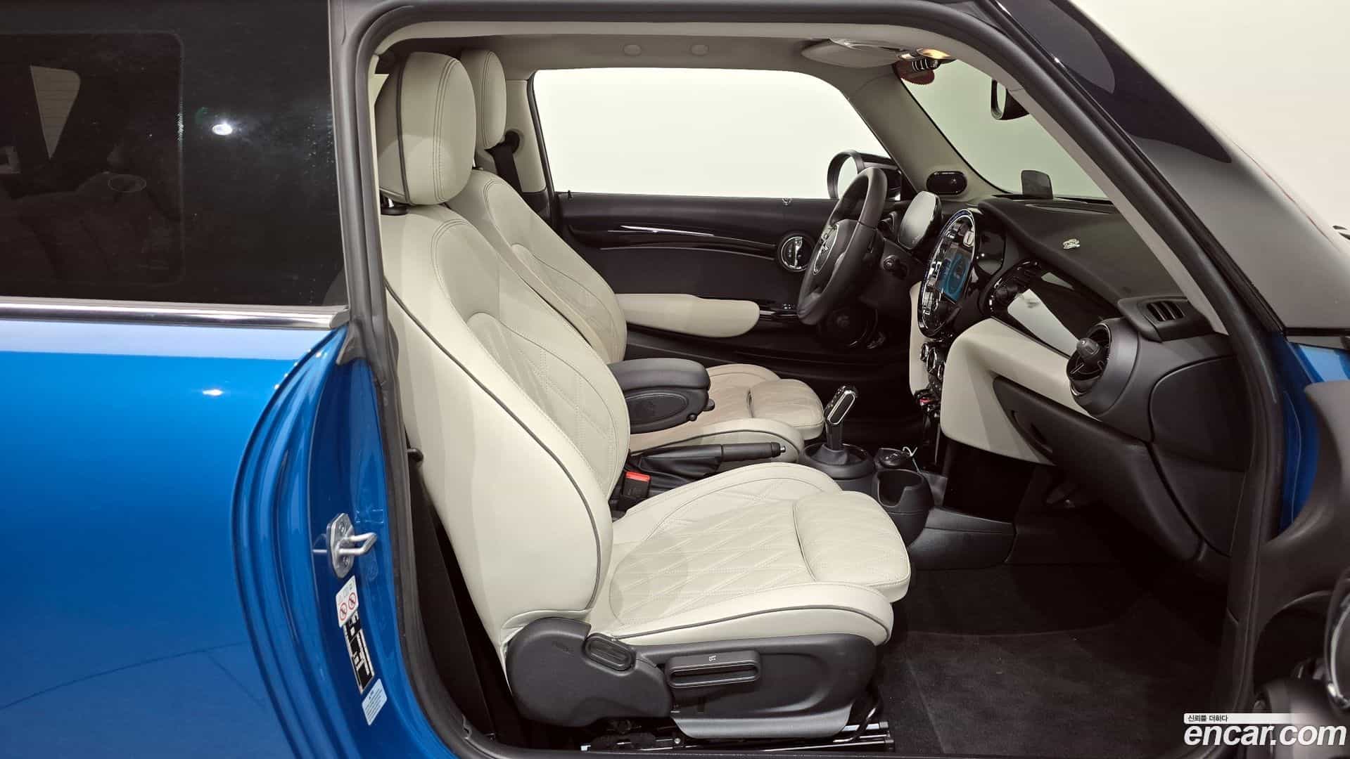 Cooper Mini 2023.2-OPTION-015