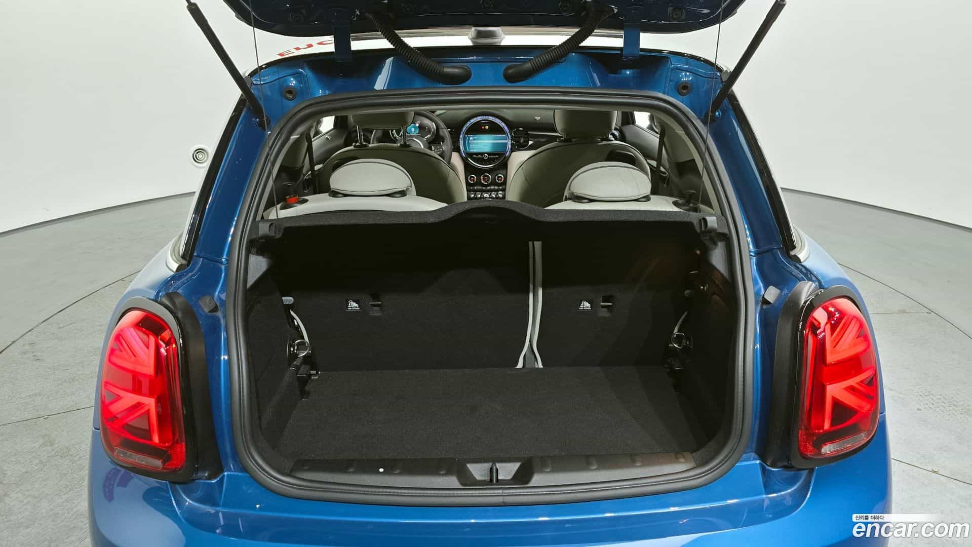 Cooper Mini 2023.2-OPTION-024