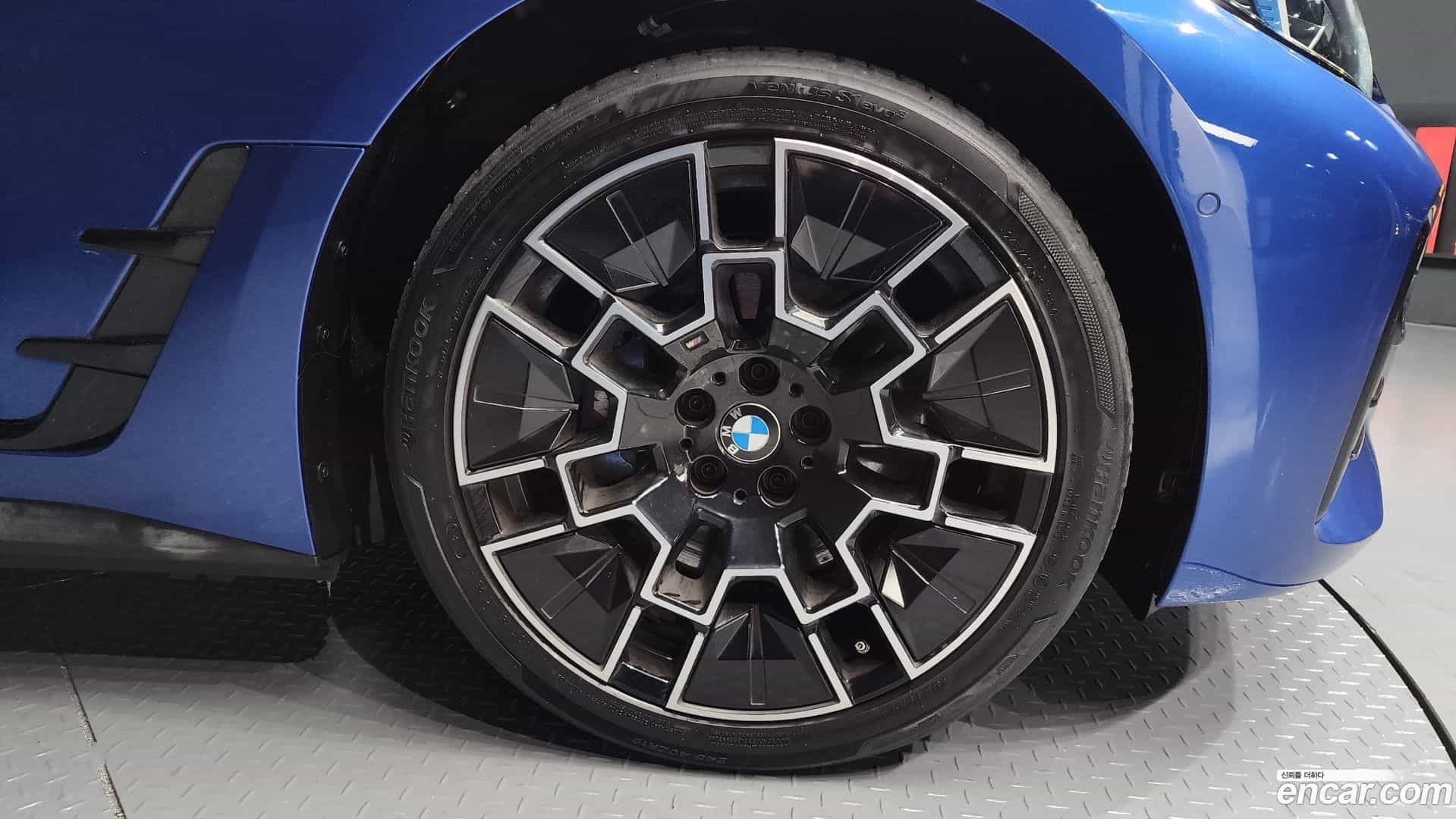 i4 BMW 2025.2-OUTER-005