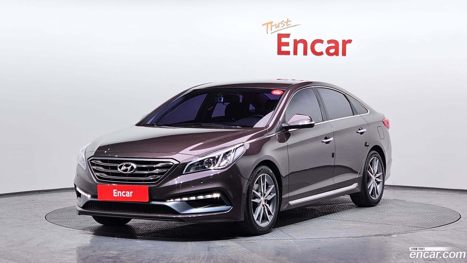 Main__Slider__Photo:Sonata Hyundai 2015.11-0