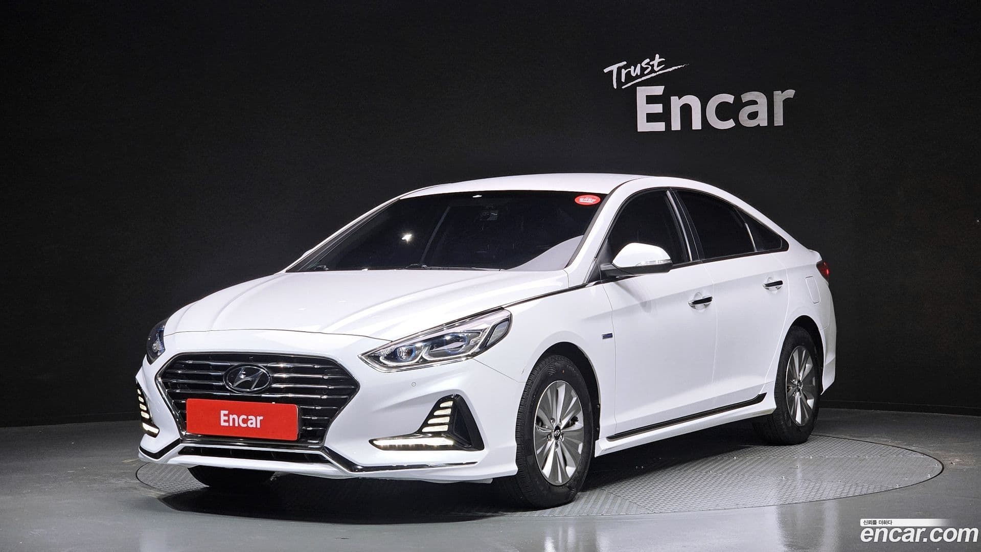 Main__Slider__Photo:Sonata Hyundai 2019.3-0