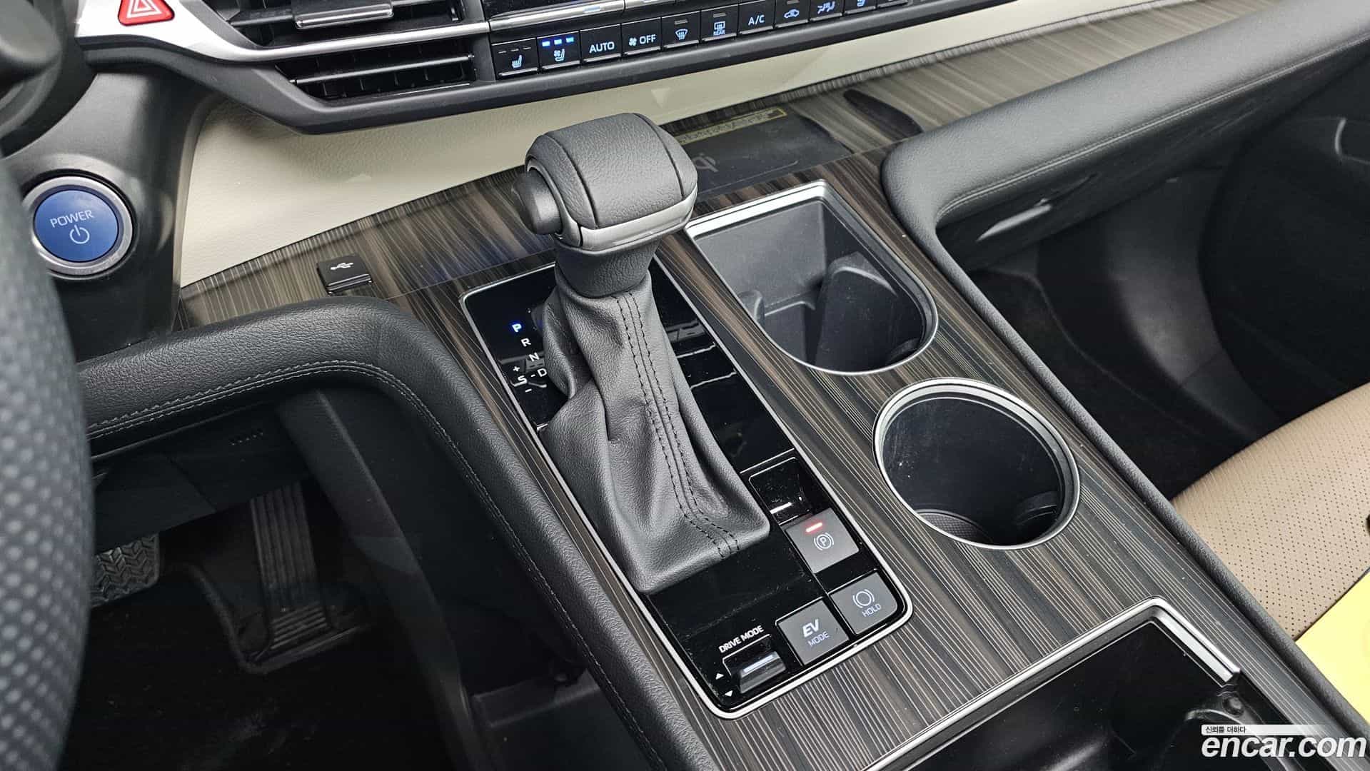 Sienna Toyota 2024.3-INNER-009