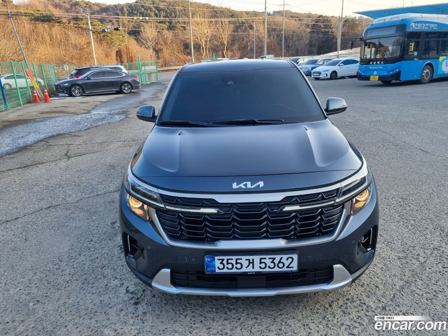 Main__Slider__Photo:Seltos Kia 2023.4-0