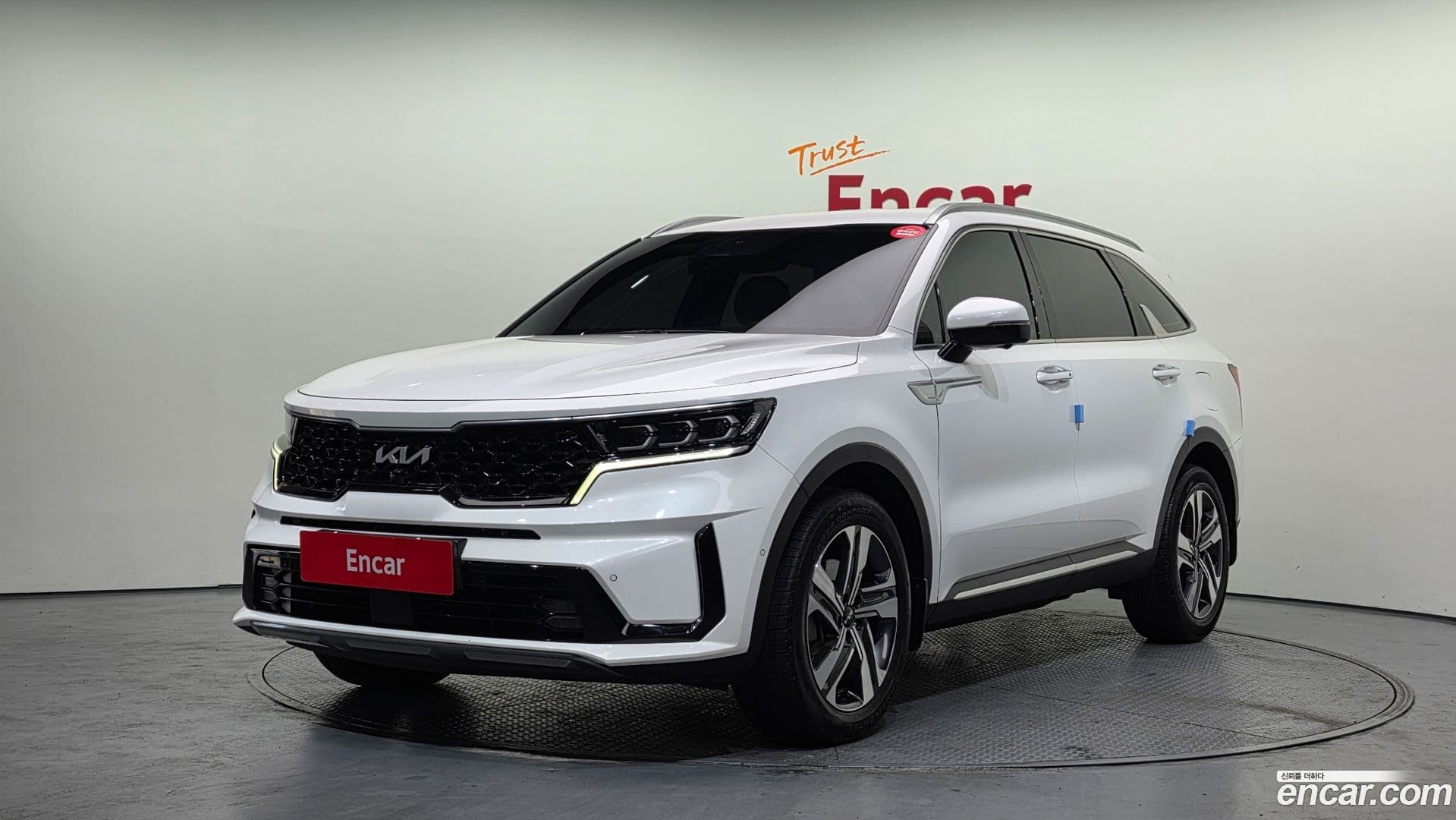 Main__Slider__Photo:Sorento Kia 2021.10-0
