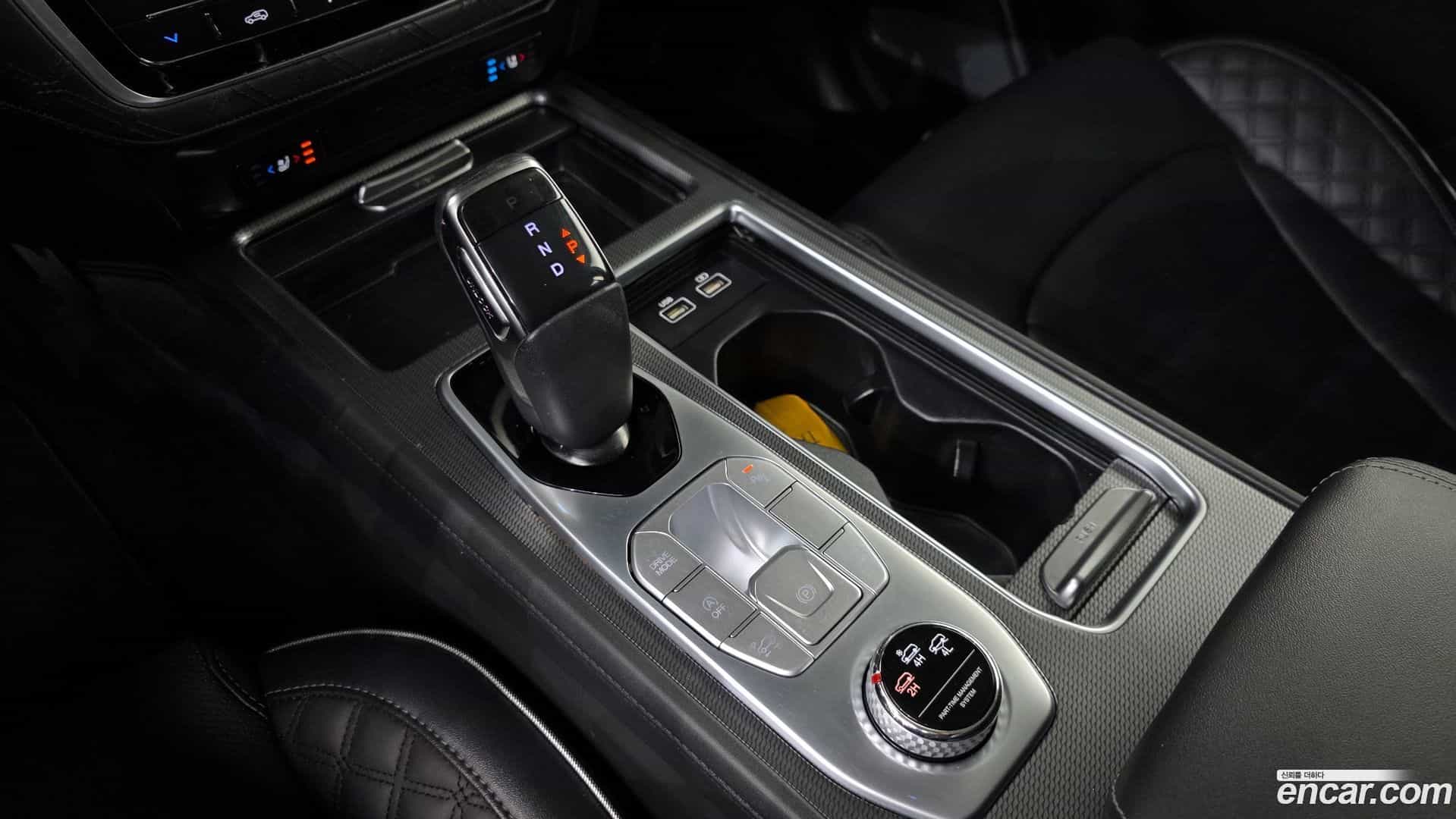 Rexton KG Mobility 2022.1-INNER-009