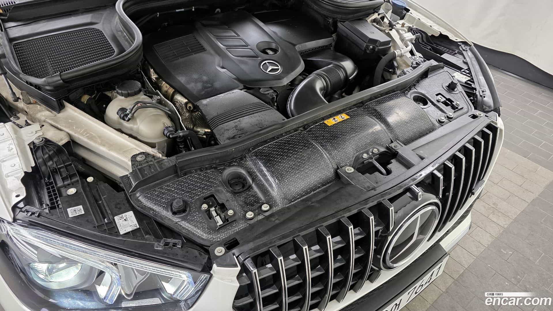 GLE-Class Mercedes-Benz 2022.5-INNER-006