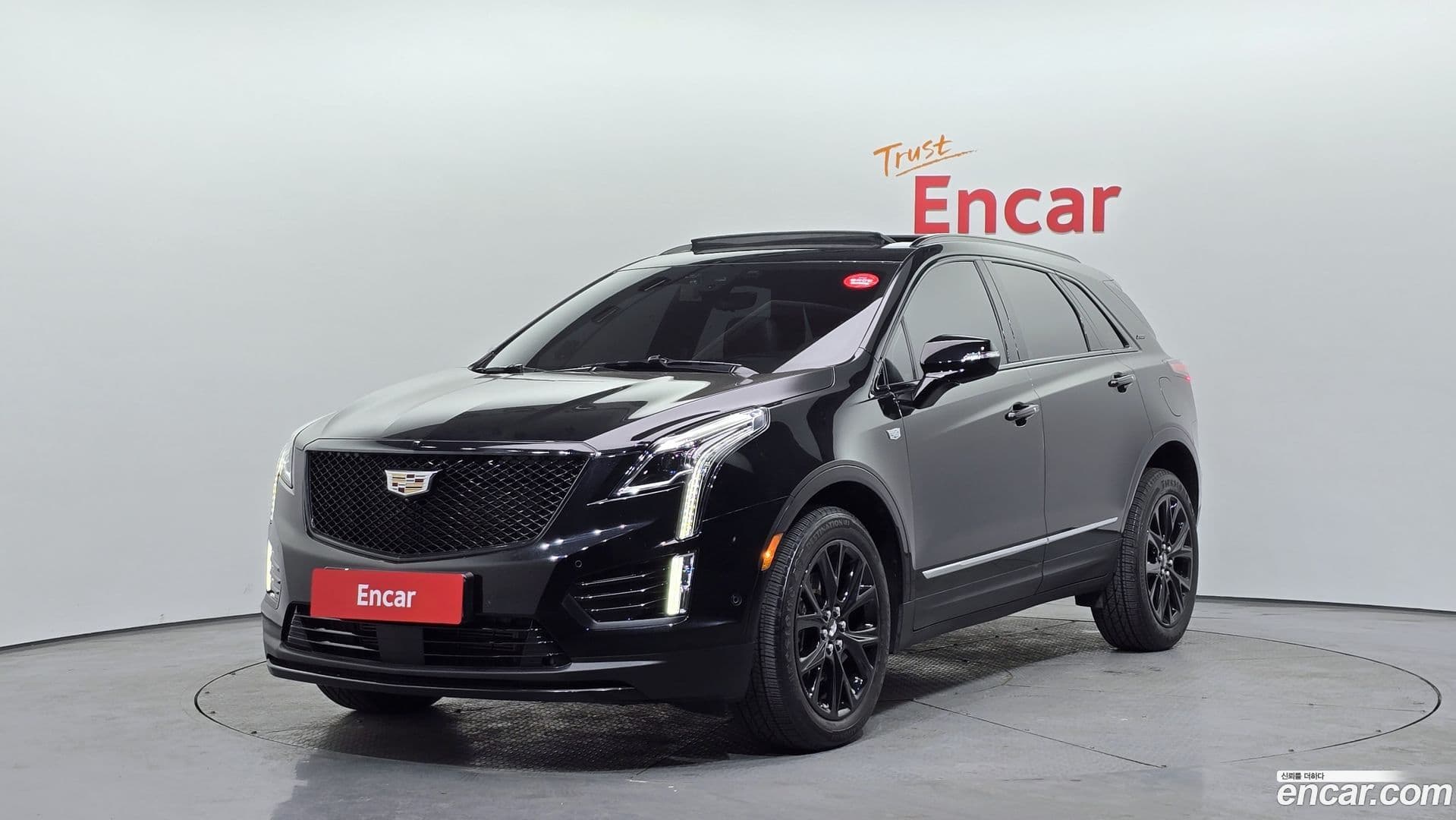 Main__Slider__Photo:XT5 Cadillac 2020.11-0