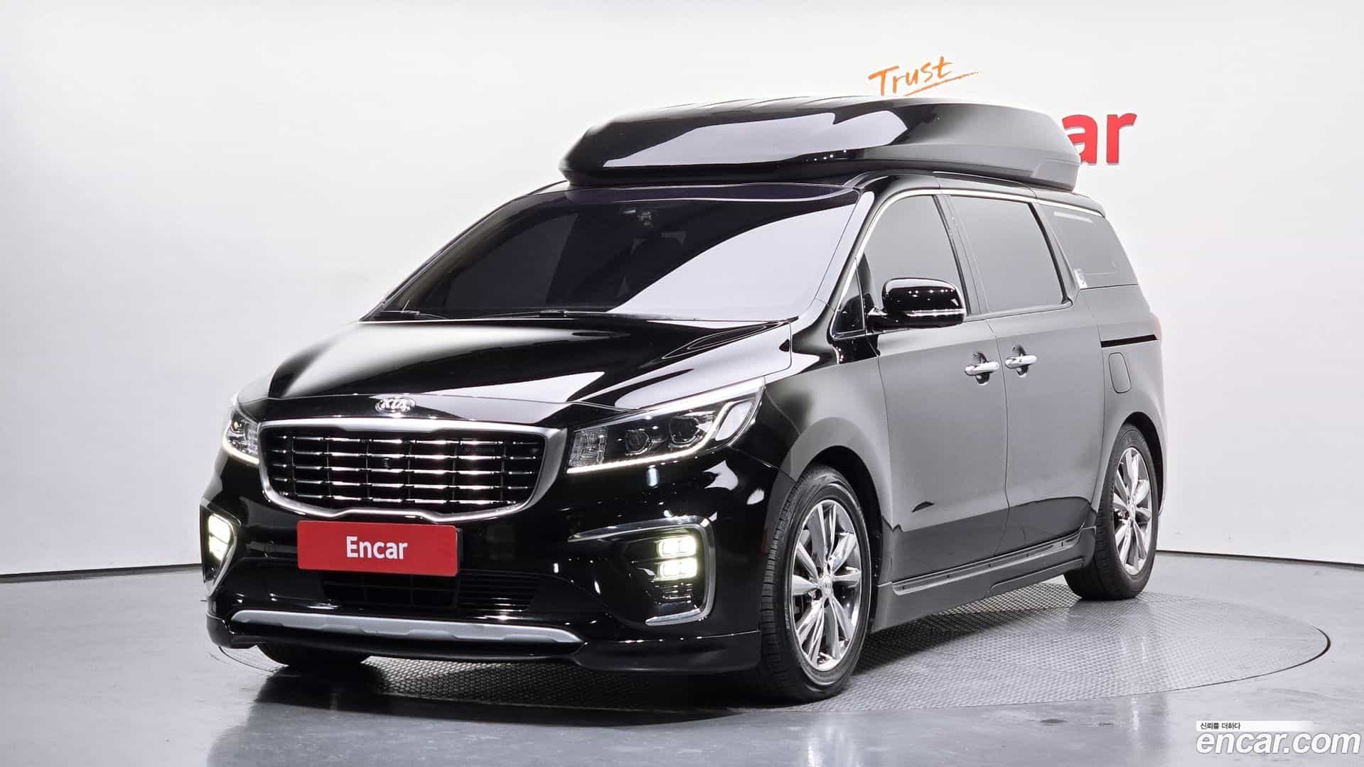 Canival Kia 2018.10-OUTER-001