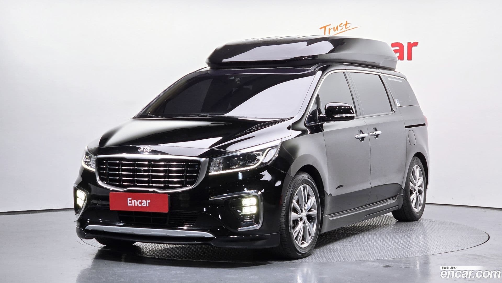 Main__Slider__Photo:Canival Kia 2018.10-0
