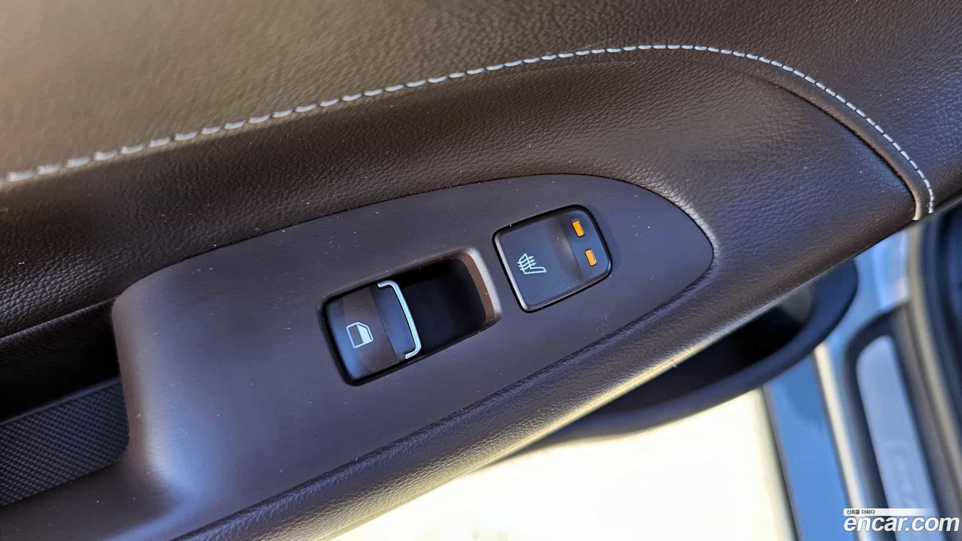Grandeur Hyundai 2016.11-OPTION-023