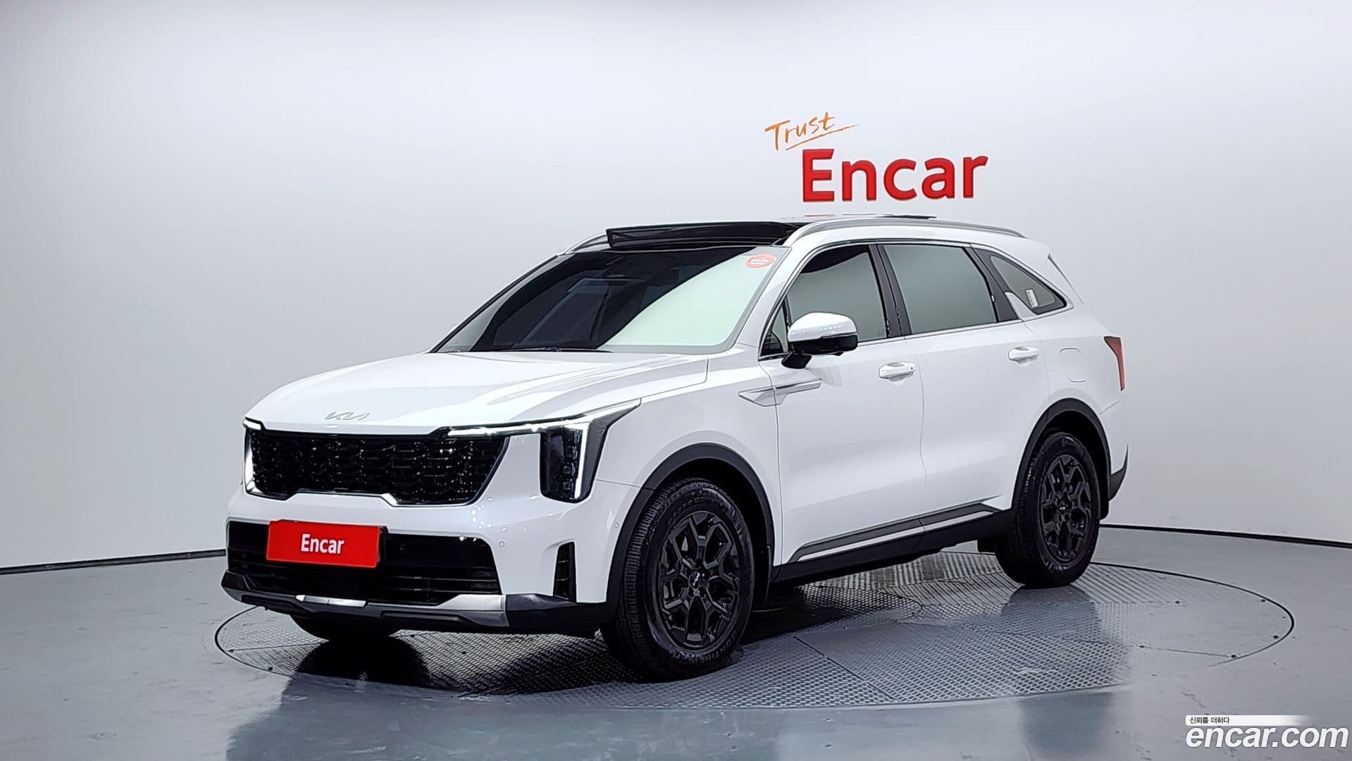 Main__Slider__Photo:Sorento Kia 2023.9-0
