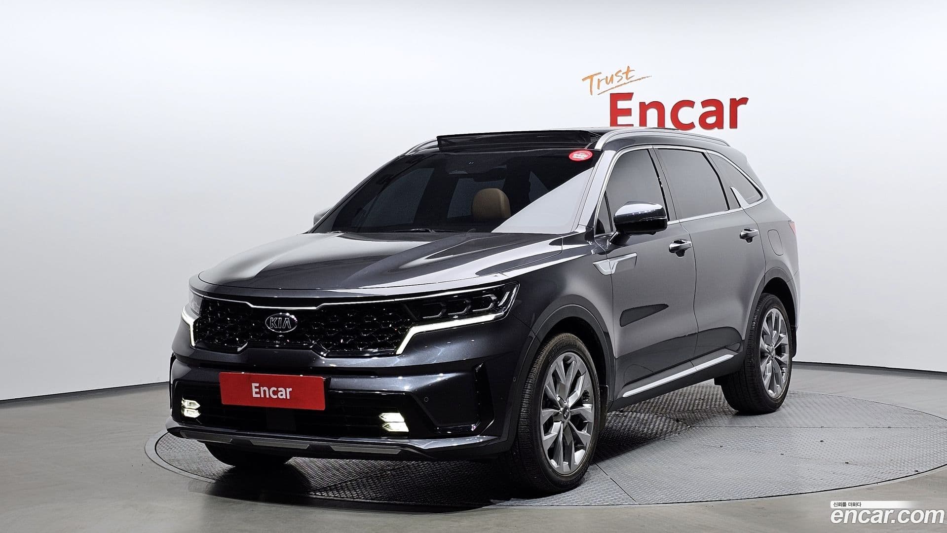 Main__Slider__Photo:Sorento Kia 2020.4-0