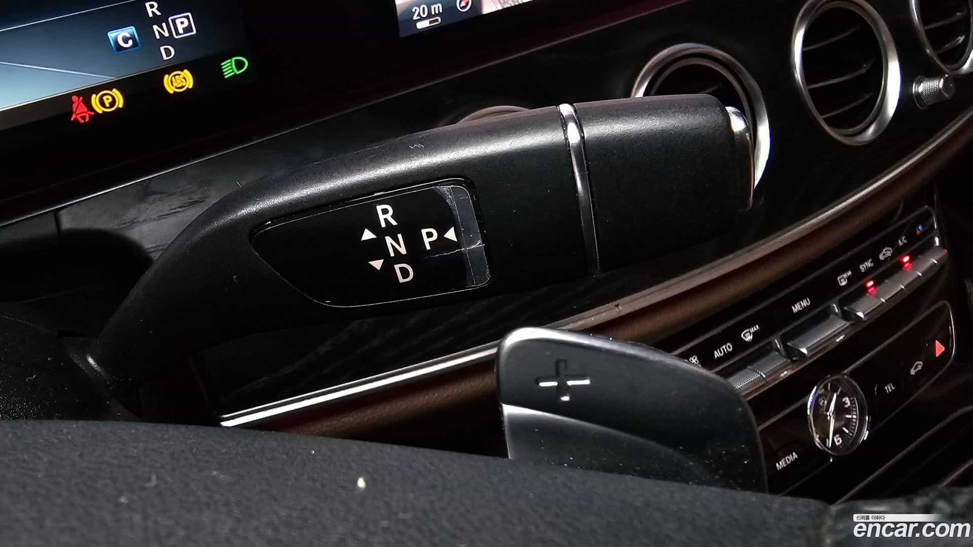 E-Class Mercedes-Benz 2016.9-INNER-009