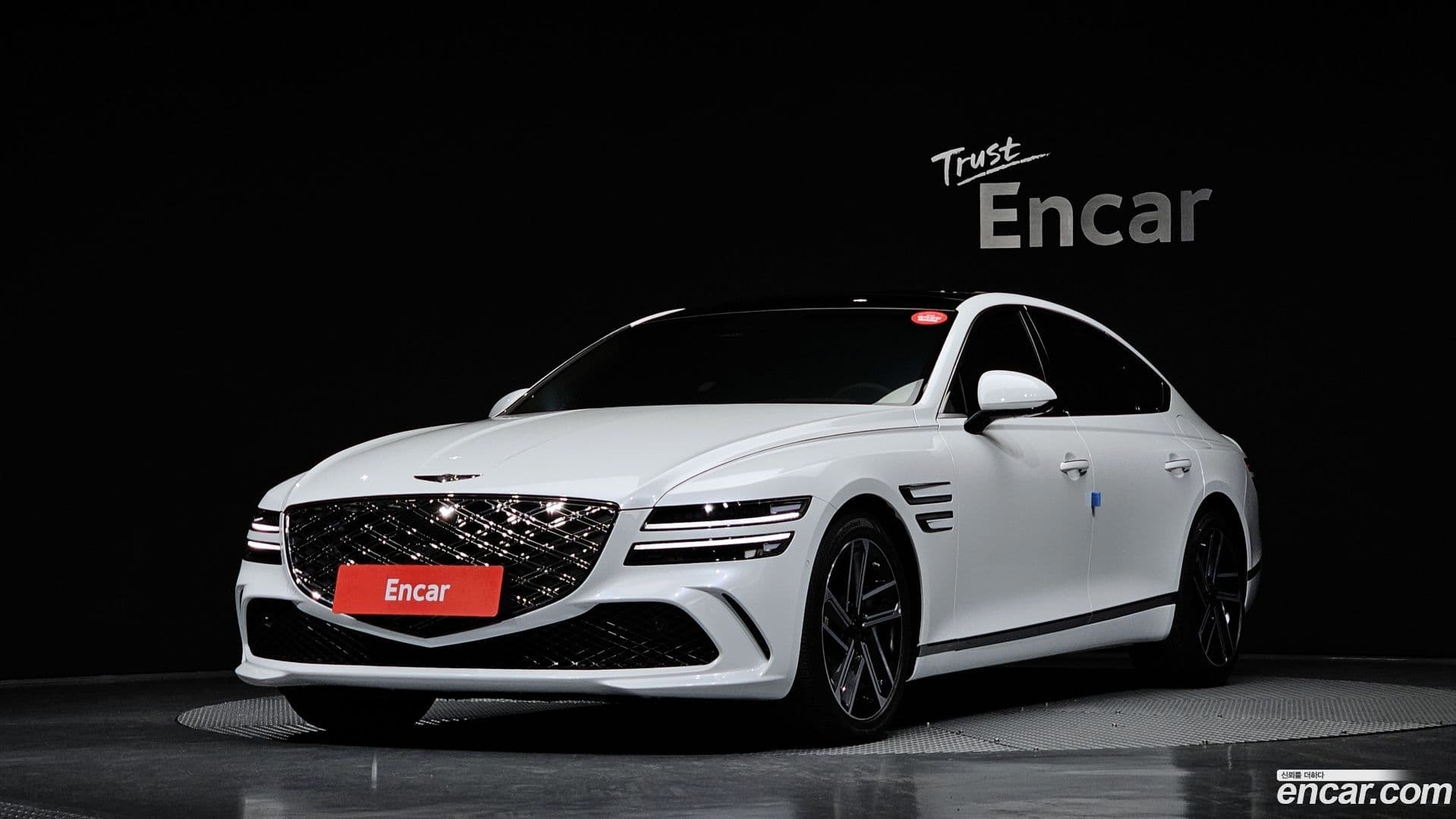 Main__Slider__Photo:G80 Genesis 2024.0-0