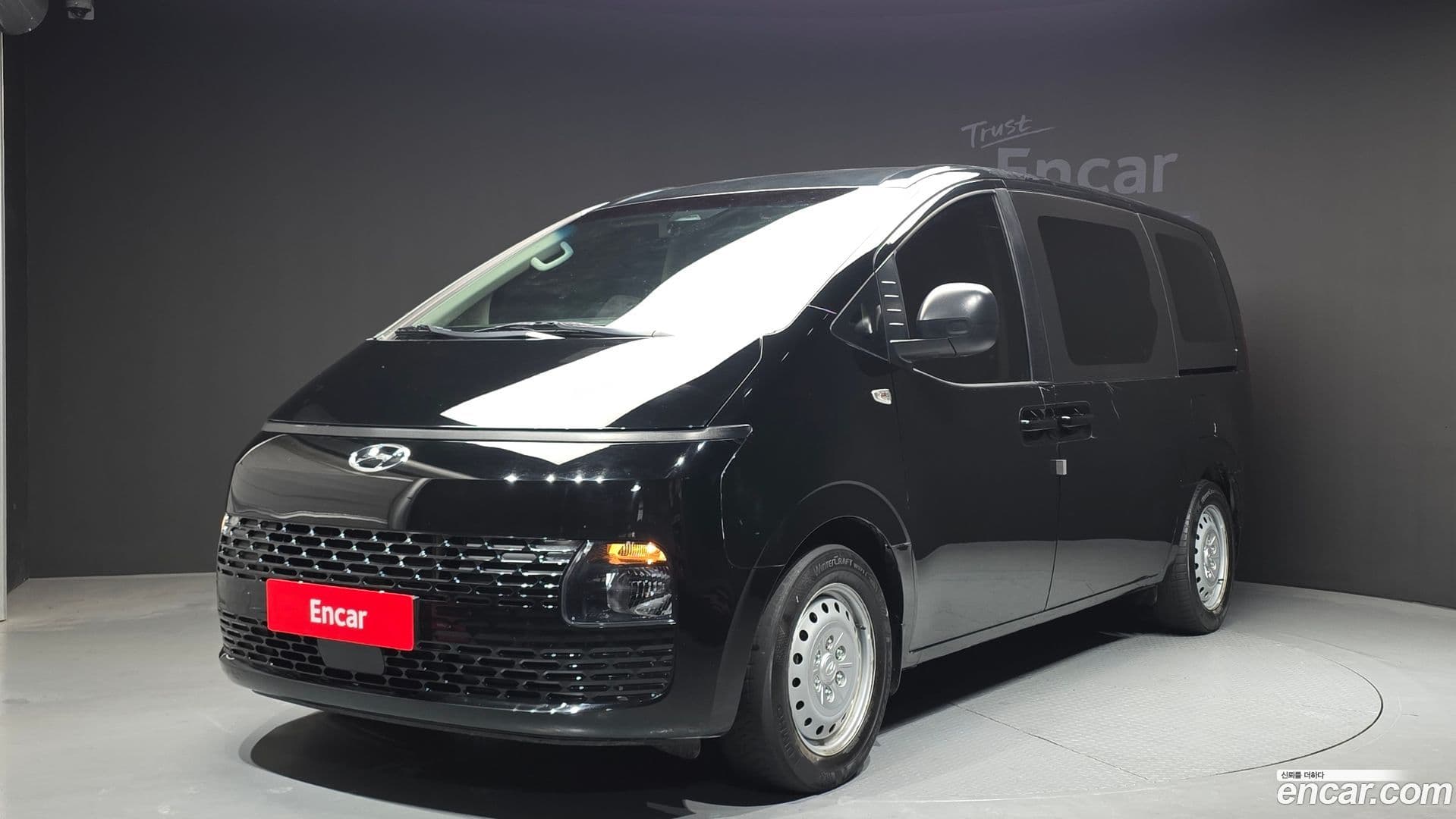 Main__Slider__Photo:Staria Hyundai 2023.0-0