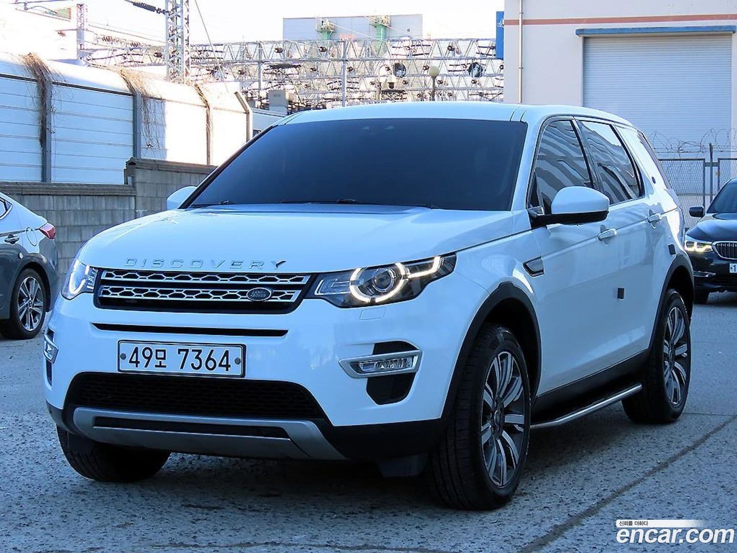 Main__Slider__Photo:Discovery Sport Land Rover 2018.5-0