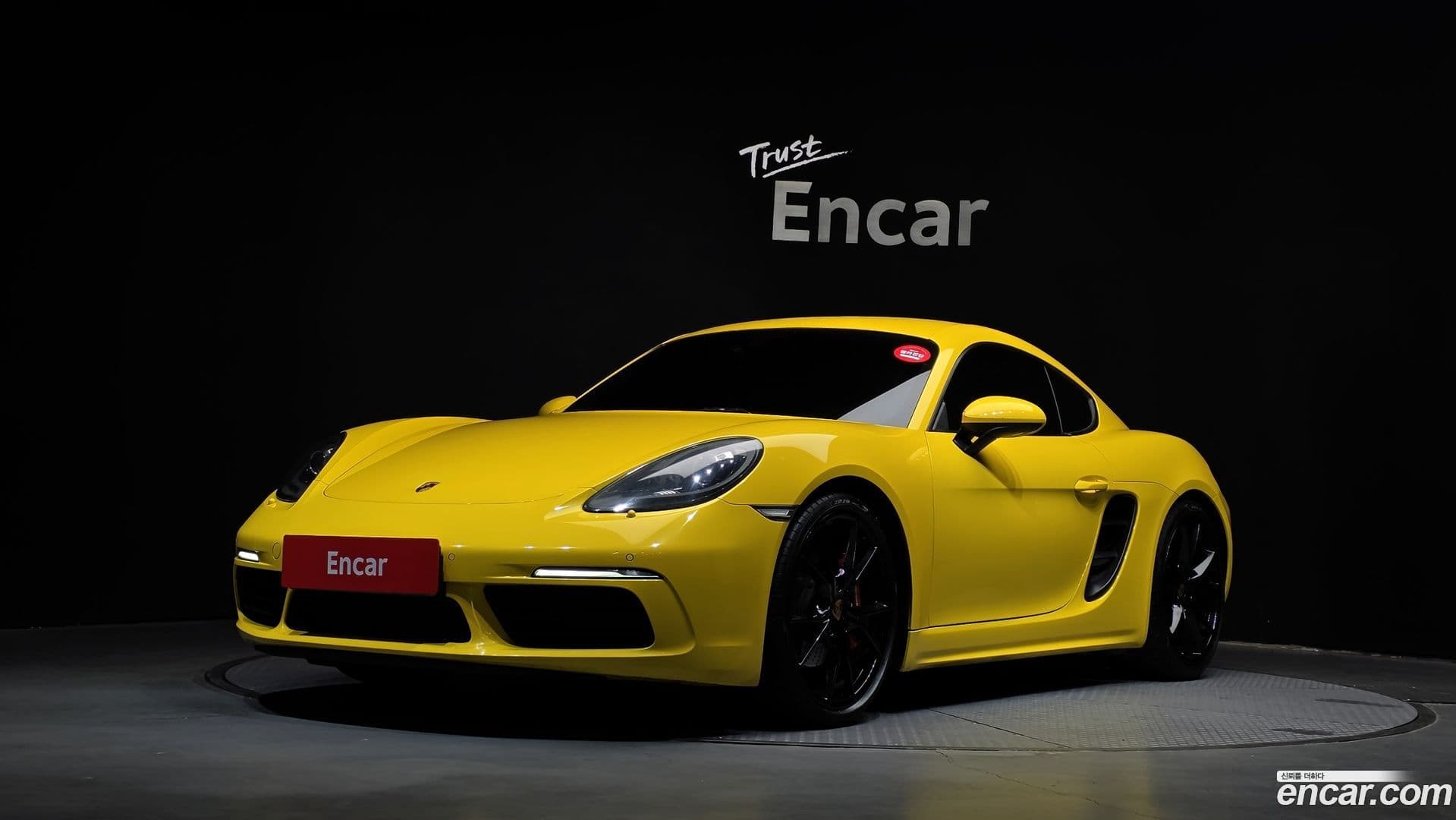 Main__Slider__Photo:718 Porsche 2017.6-0