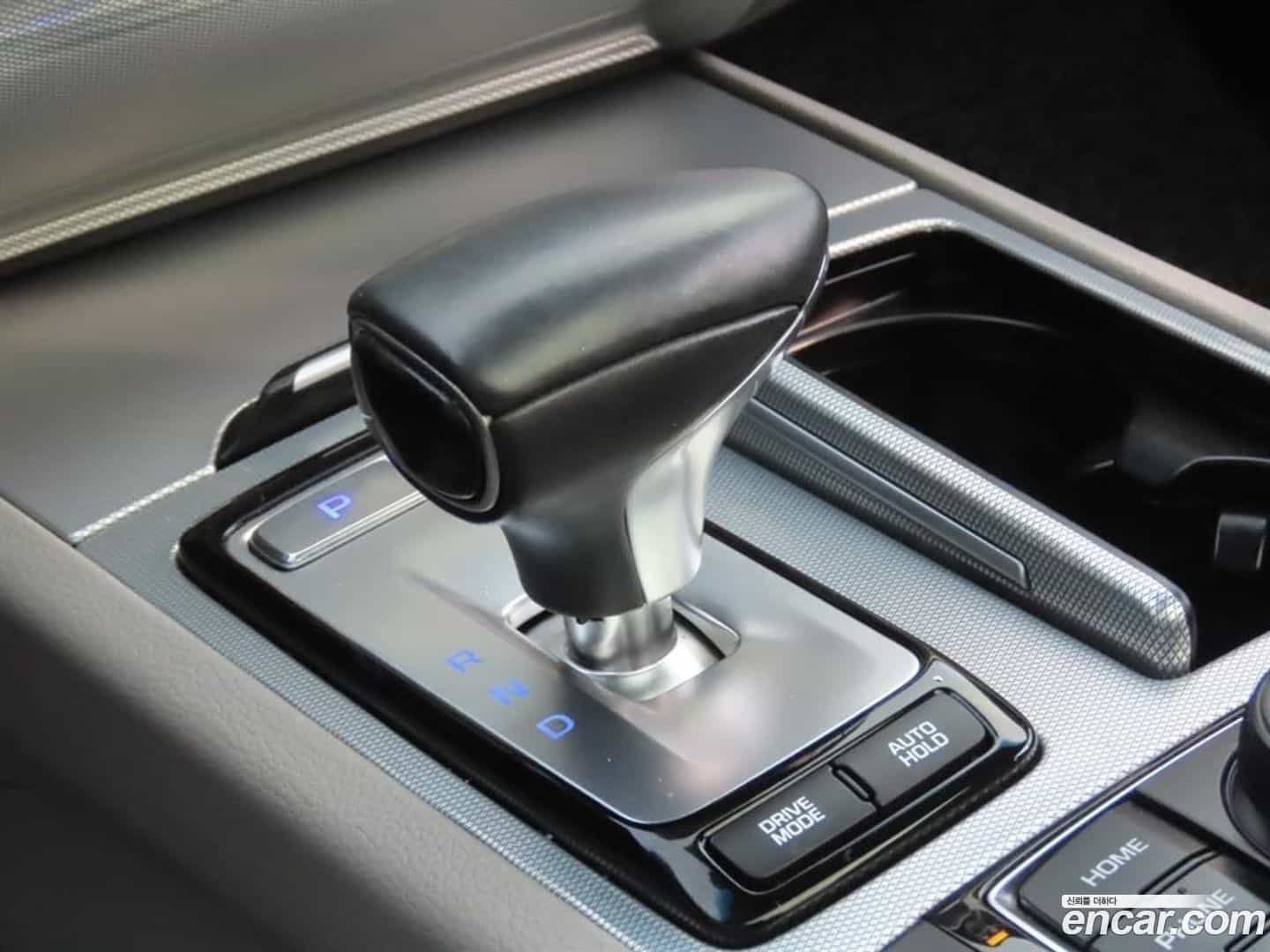 G80 Genesis 2017.2-INNER-009